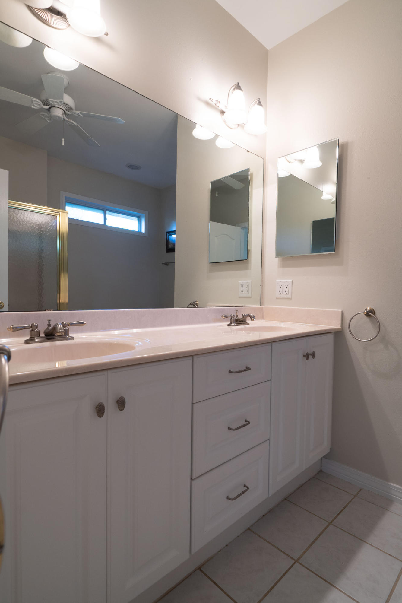 WINDSOR FOREST - Residential