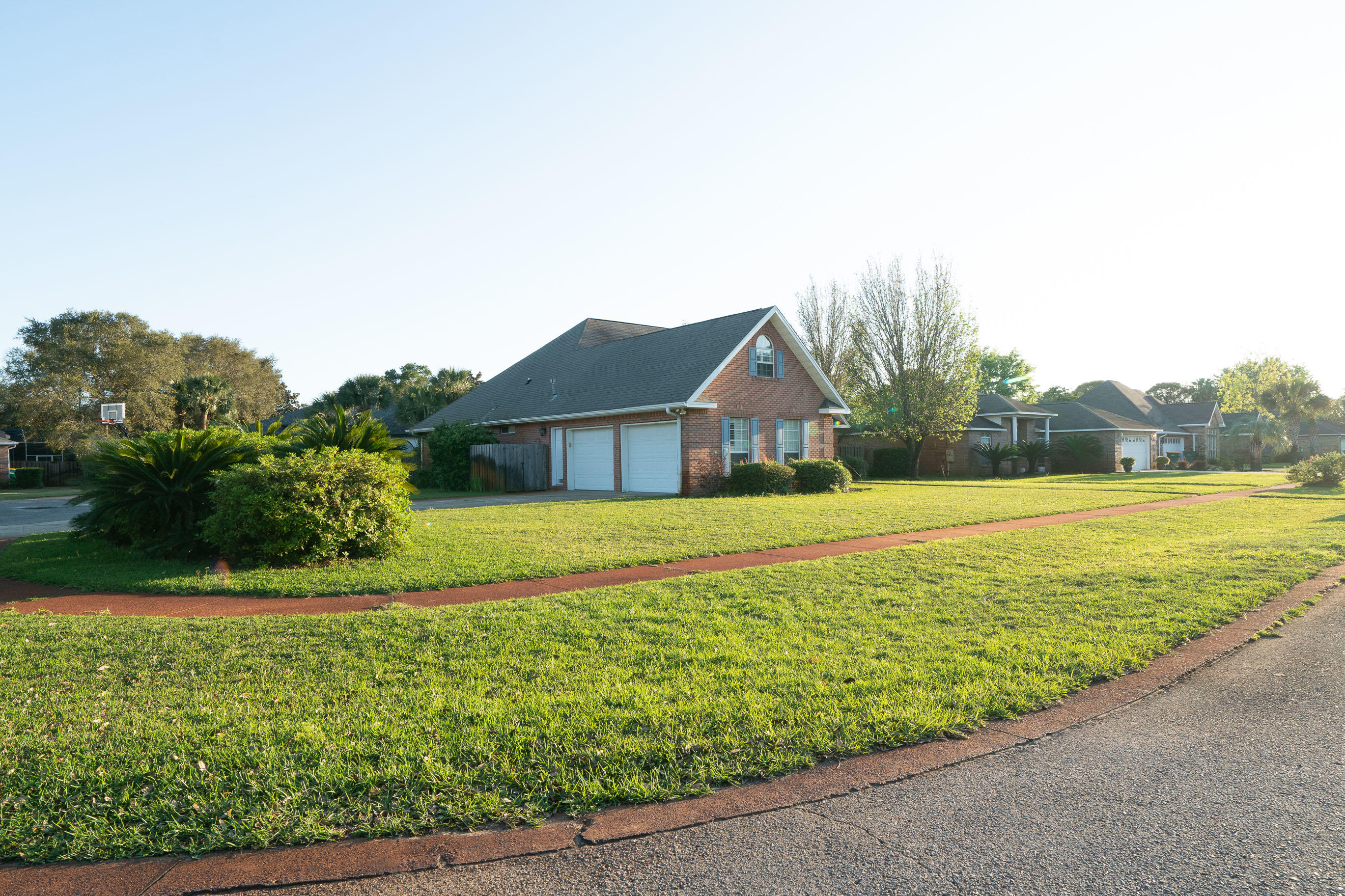 WINDSOR FOREST - Residential