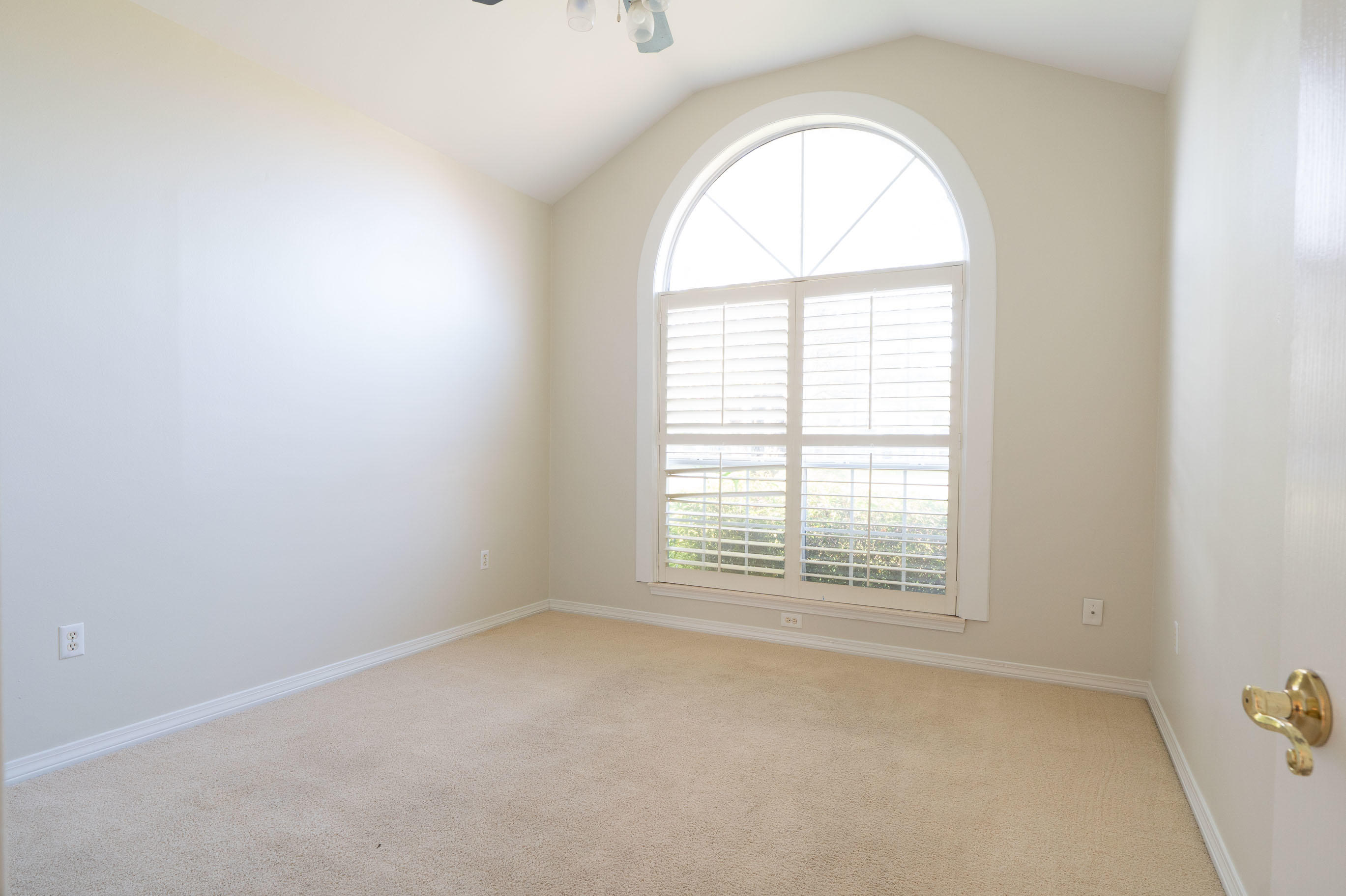 WINDSOR FOREST - Residential