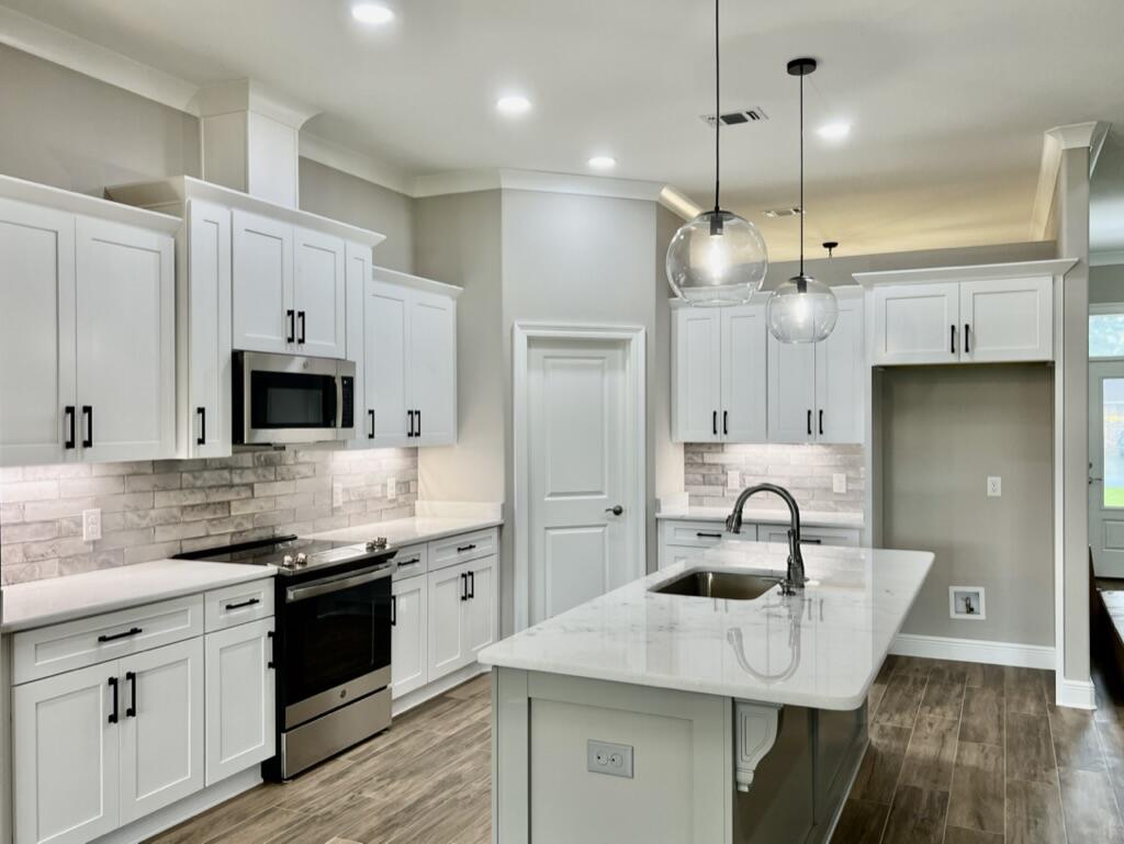 HOLLEY BY THE SEA - Residential