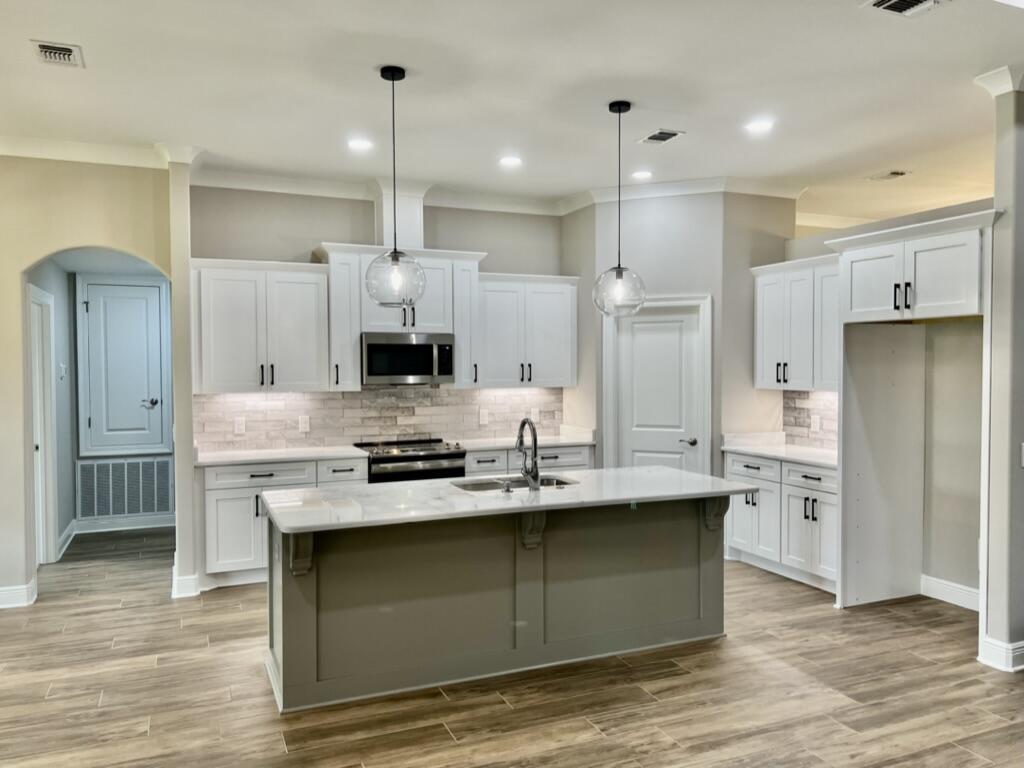 HOLLEY BY THE SEA - Residential
