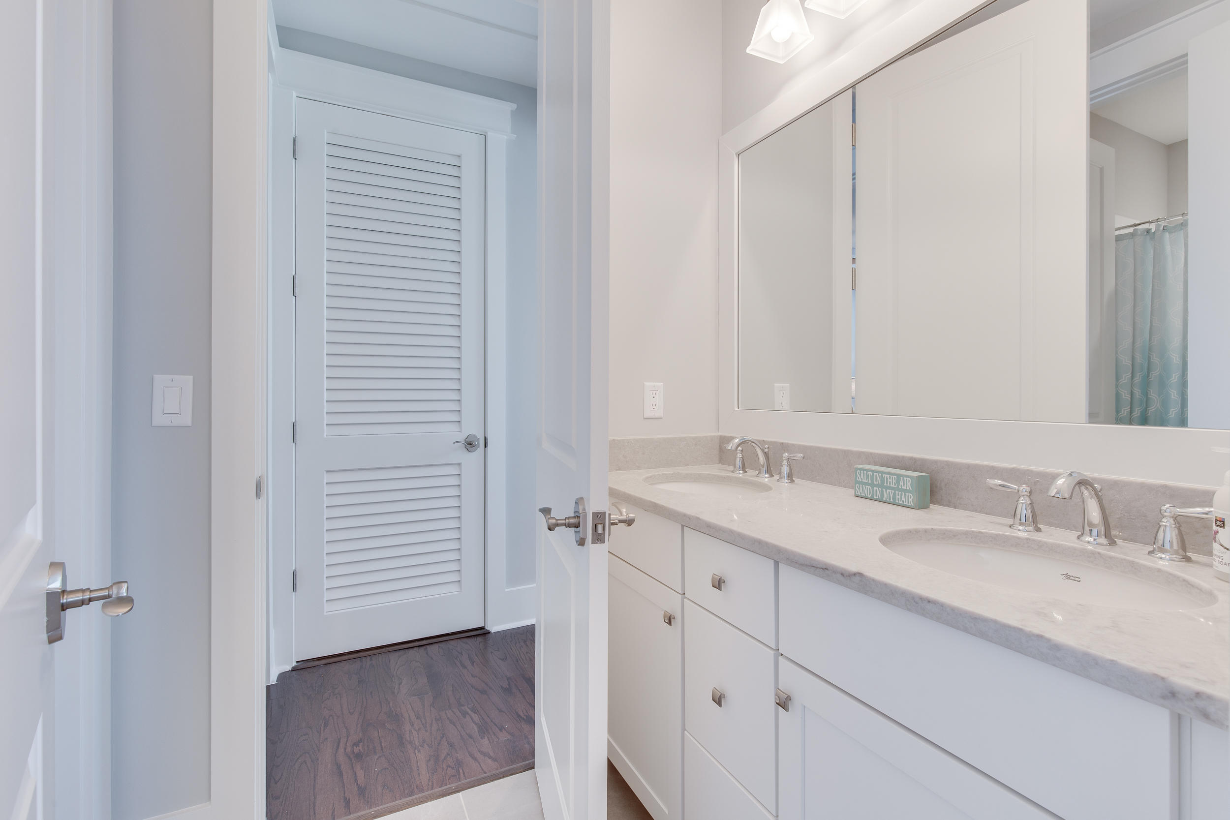 NATUREWALK AT SEAGROVE - Residential