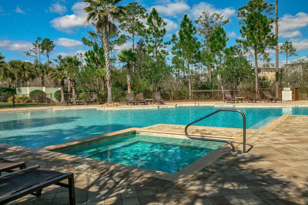 NATUREWALK AT SEAGROVE - Residential