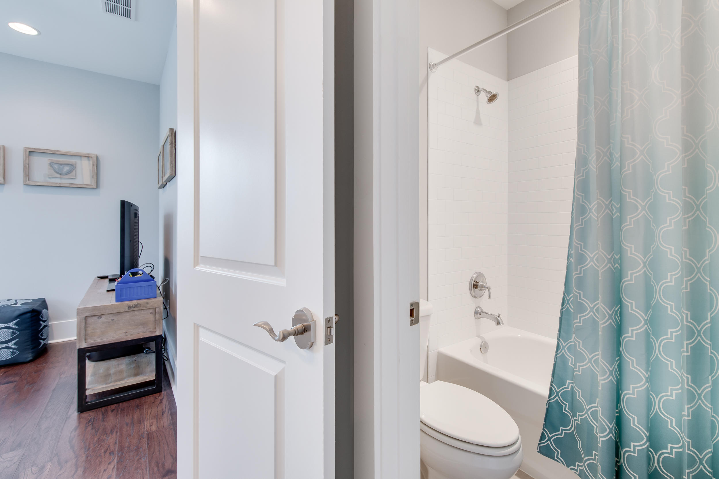 NATUREWALK AT SEAGROVE - Residential