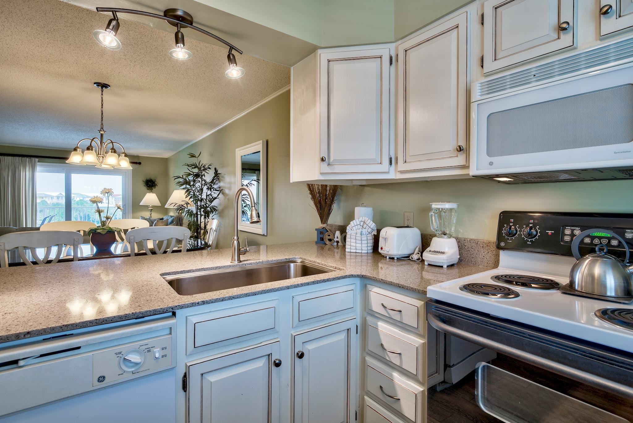 ISLANDER CONDO PH 2 - Residential