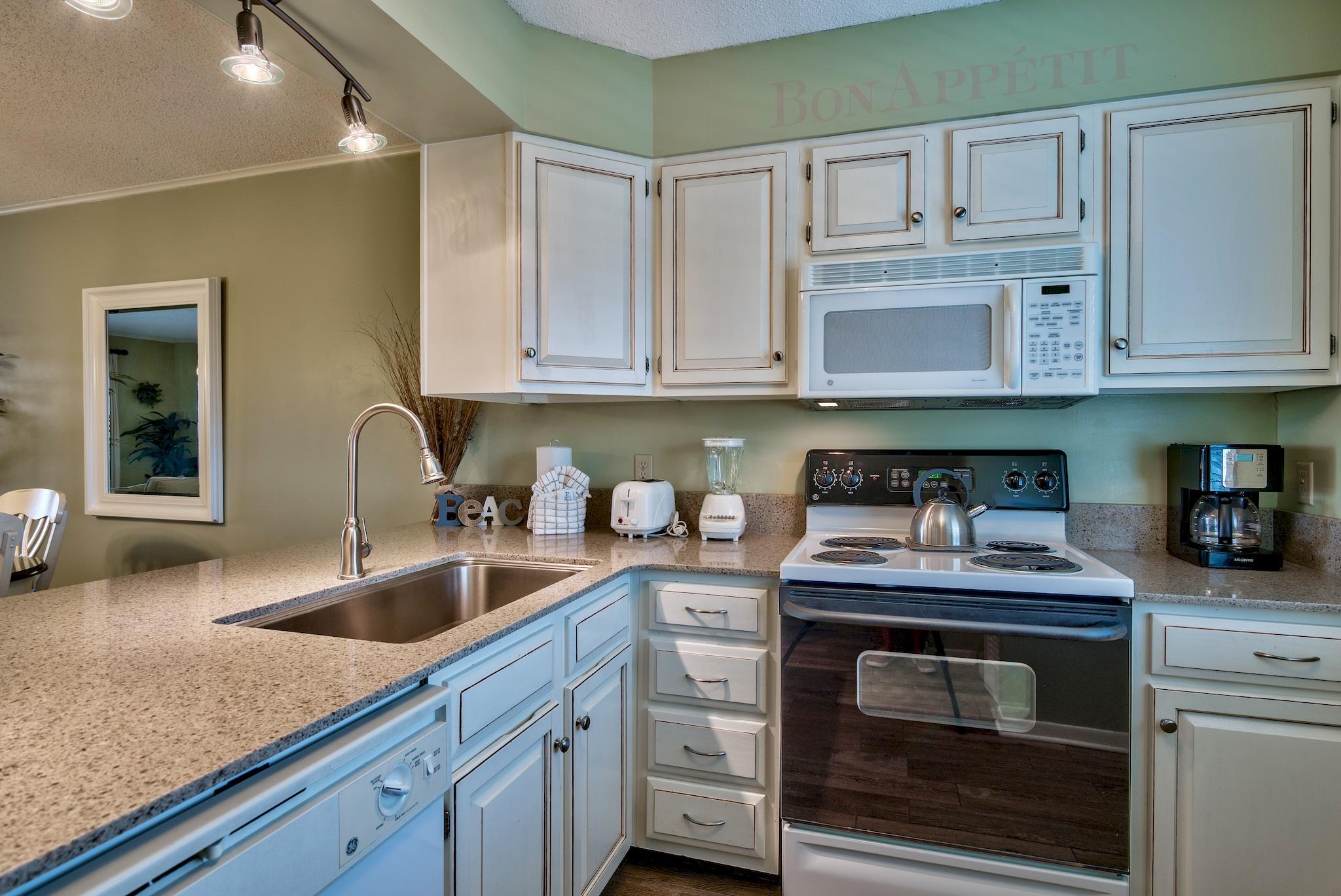 ISLANDER CONDO PH 2 - Residential