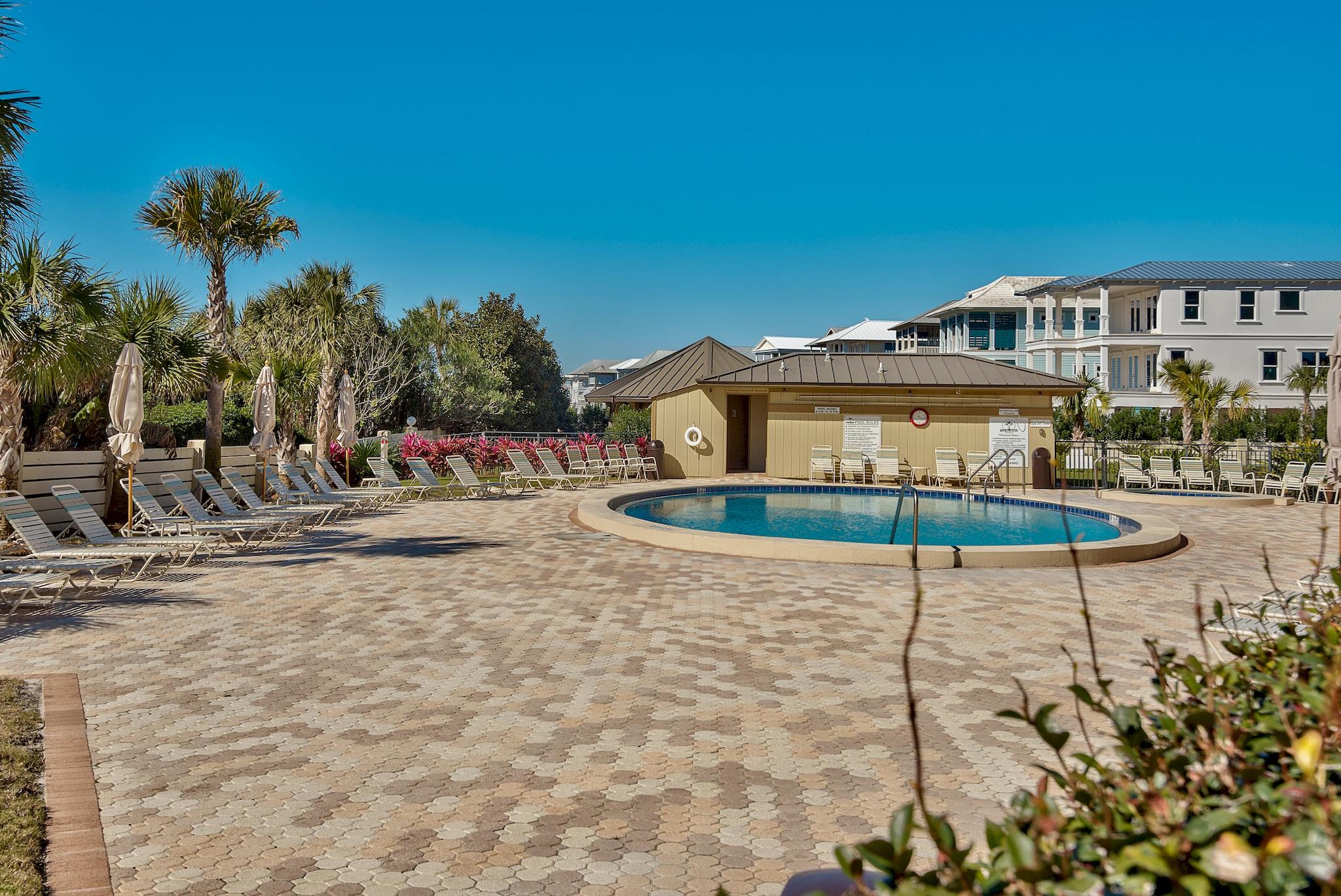 ISLANDER CONDO PH 2 - Residential