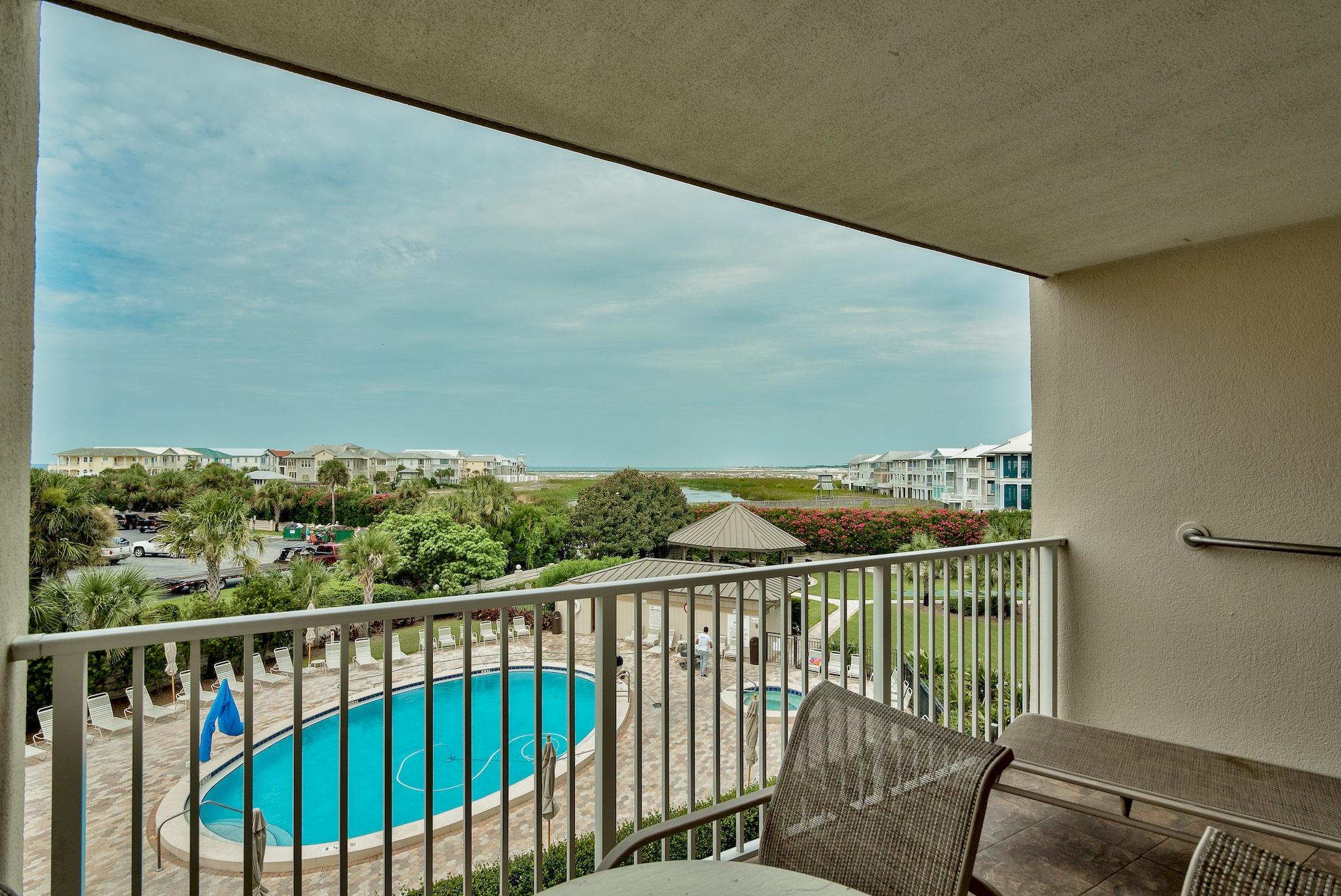 ISLANDER CONDO PH 2 - Residential