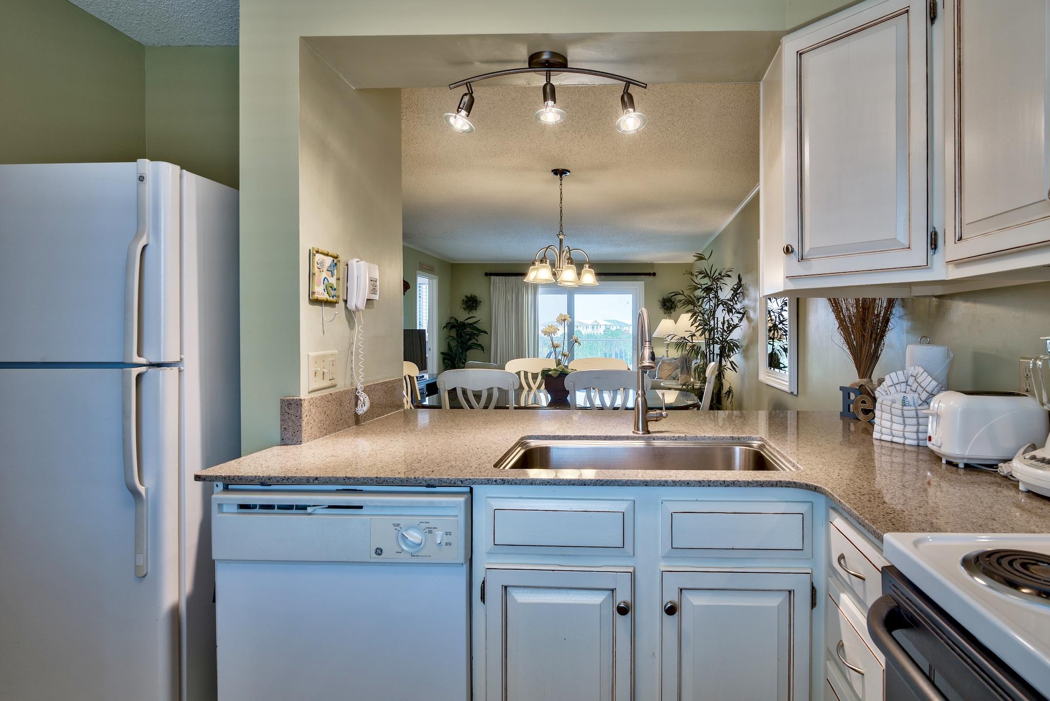 ISLANDER CONDO PH 2 - Residential