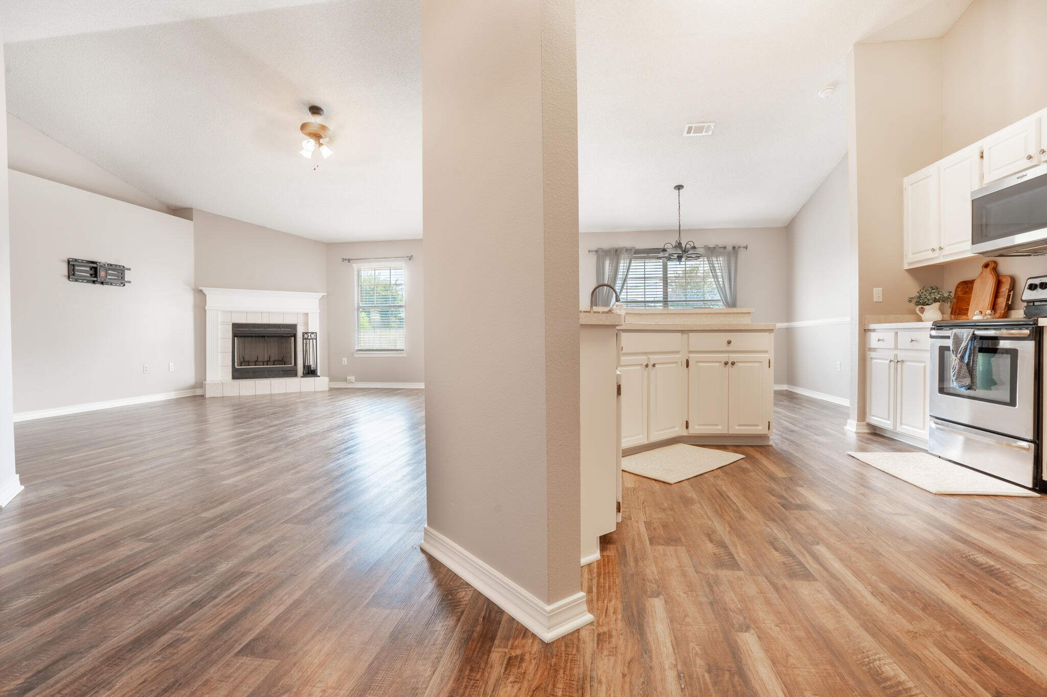 HAMPTON RIDGE ESTATES - Residential