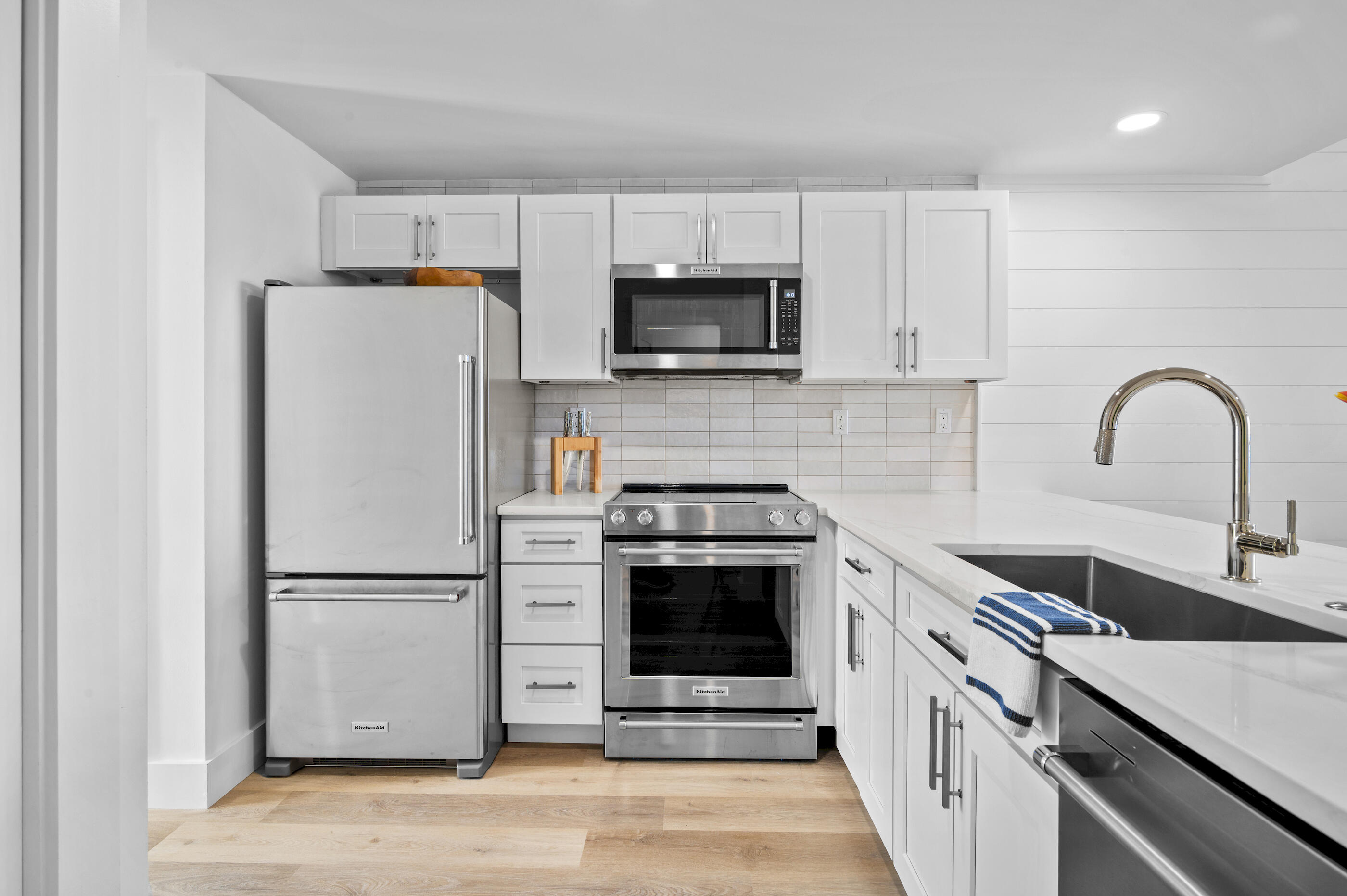 HIGH POINTE RESORT CONDO - Residential