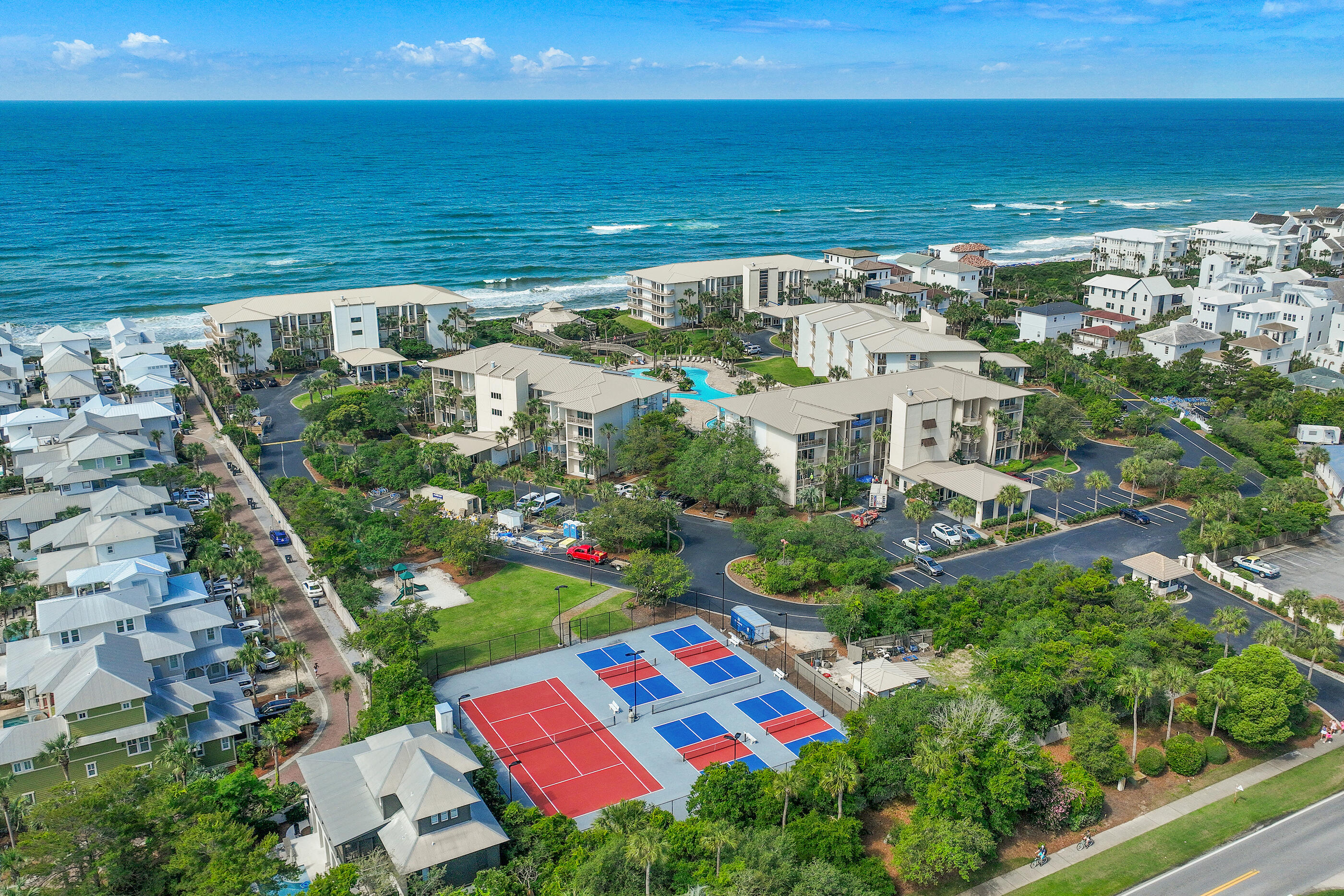 HIGH POINTE RESORT CONDO - Residential