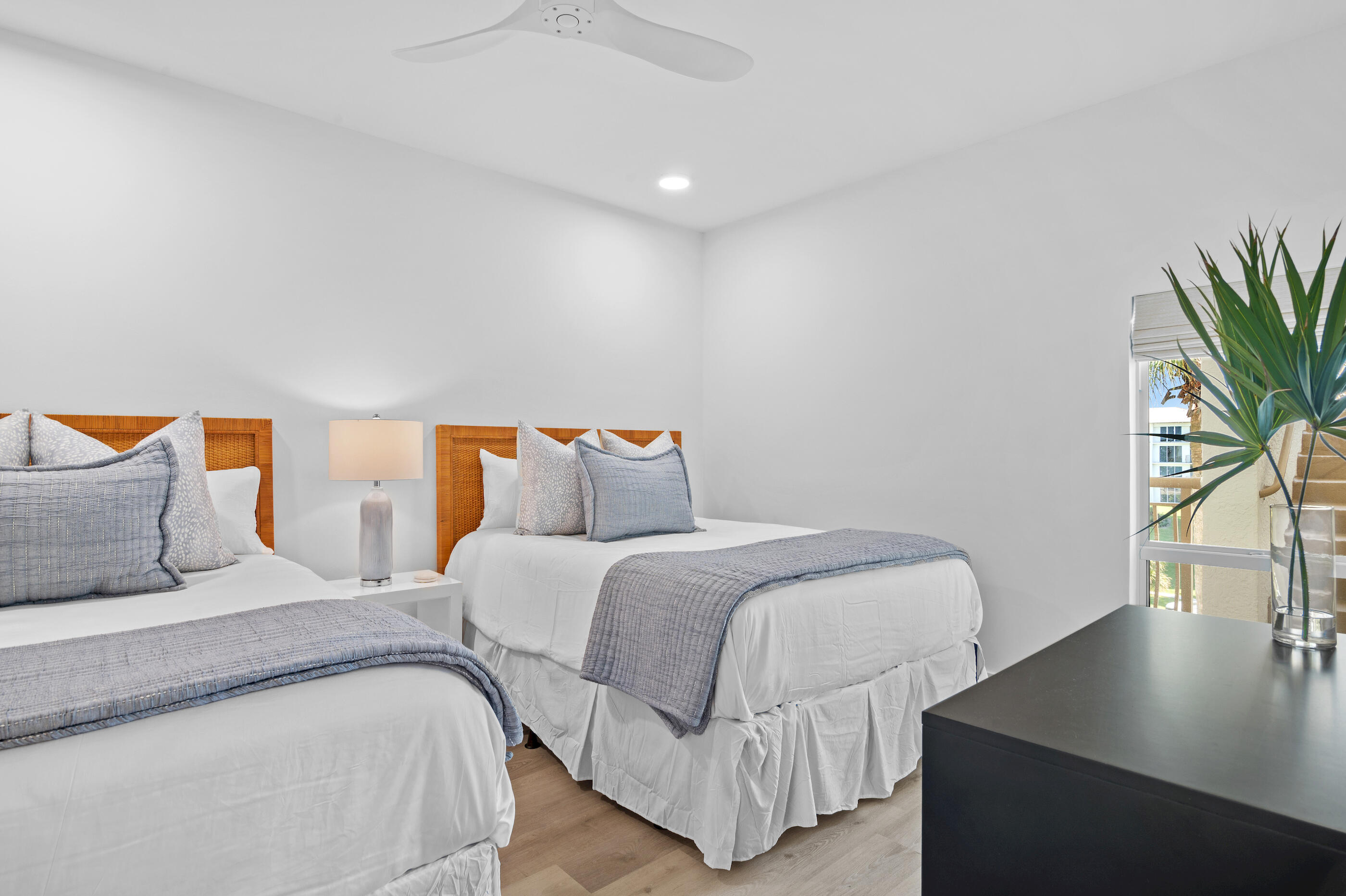 HIGH POINTE RESORT CONDO - Residential