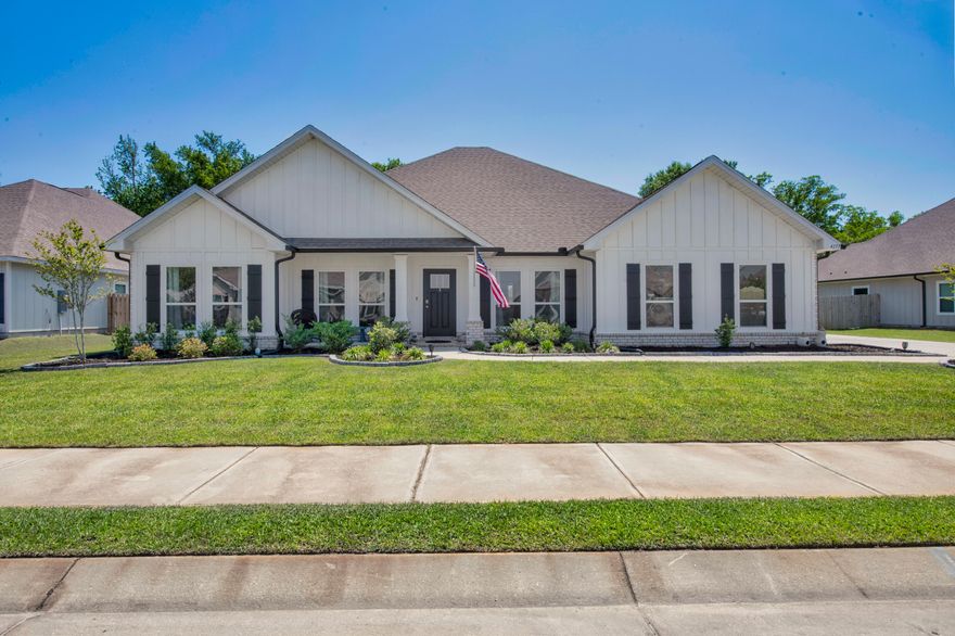 Move-In Ready 4 Bed, 3 Bath in Robinson Estates!This stunning Kingston plan offers 4 beds, 3 baths, and a spacious open layout perfect for everyday living and entertaining. Enjoy beautiful EVP flooring, plush bedroom carpets, Moen(r) fixtures, and designer lighting. The gourmet kitchen features granite countertops, under-mount sinks, stainless steel appliances, and a quiet top-control dishwasher. The primary suite includes a large walk-in closet, double granite vanity, soaking tub, and separate shower. Located in Robinson Estates with larger homesites, sidewalks, and underground utilities--just minutes from shopping, schools, and easy access to Milton, Cantonment, and Pensacola. Schedule your showing today!
