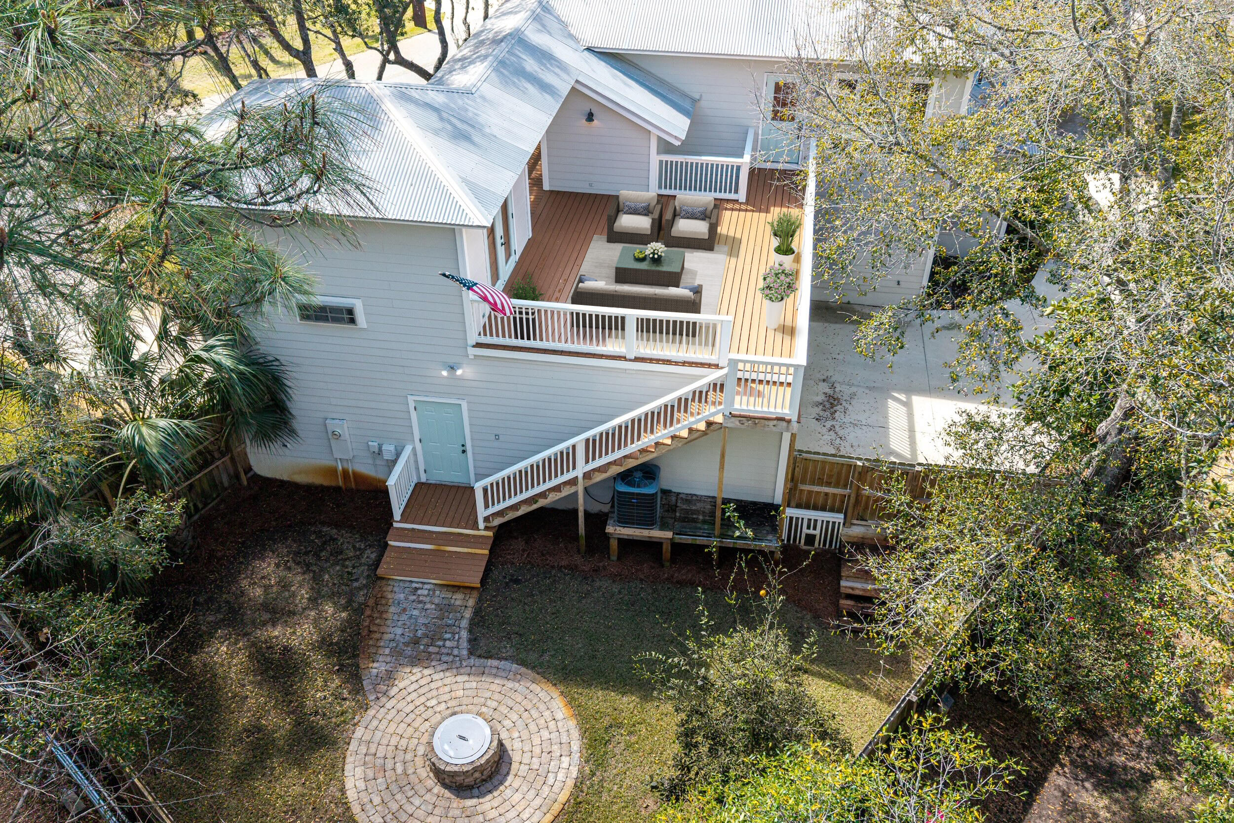 TURQUOISE BEACH 2ND ADDN - Residential