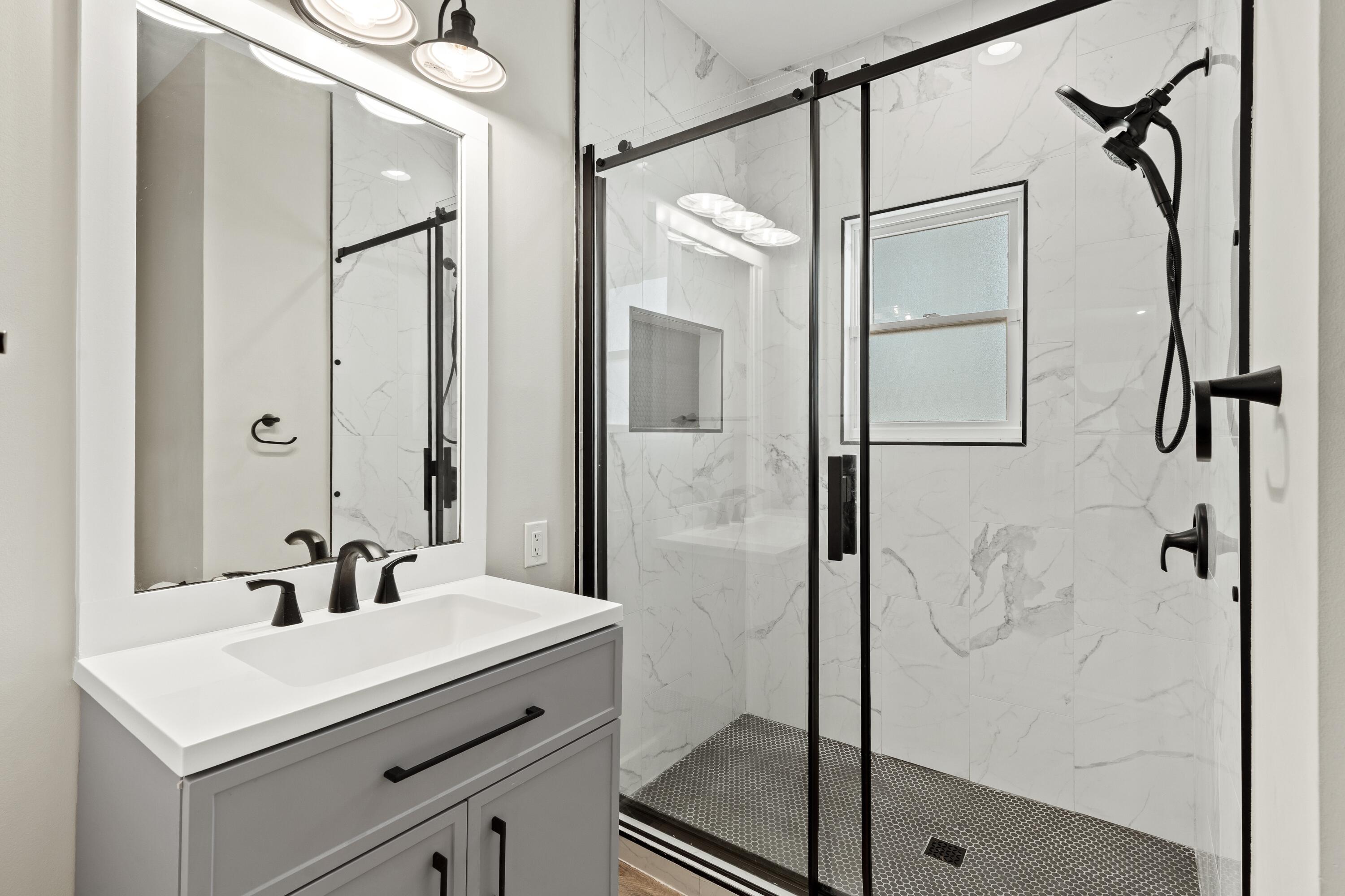 TURQUOISE BEACH 2ND ADDN - Residential