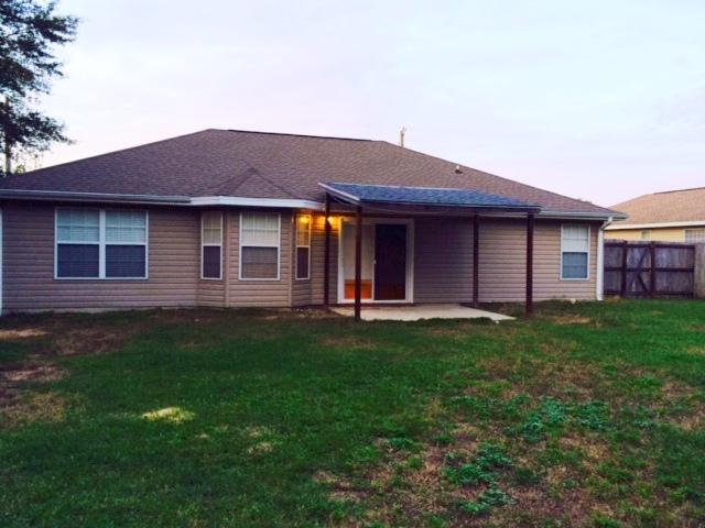 PINES THE - Residential Lease