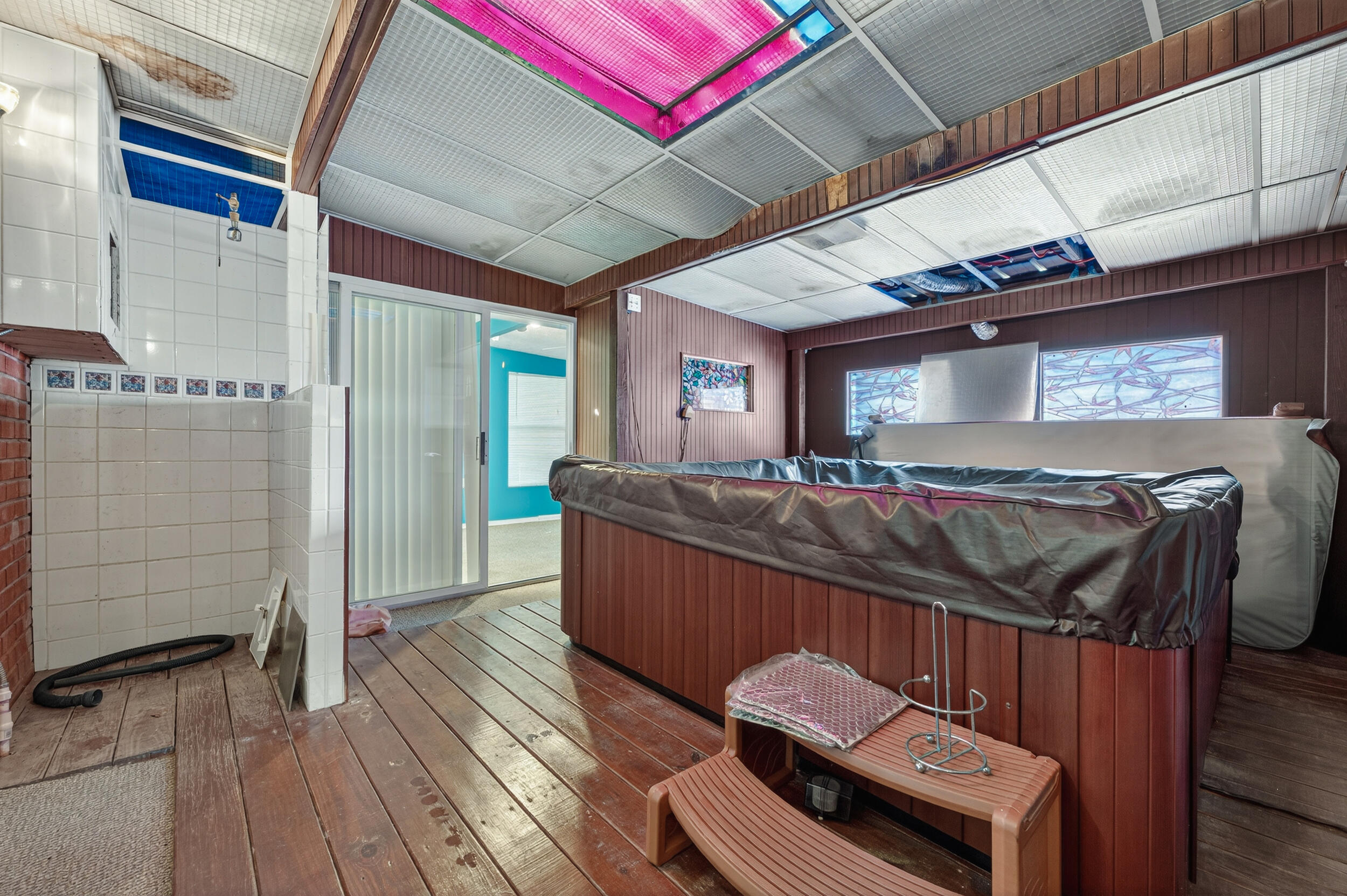 NO RECORDED SUBDIVISION - Residential