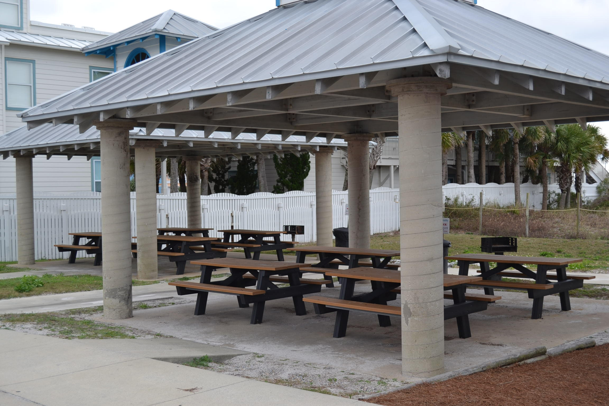 PALMETTO PLANTATION - Residential