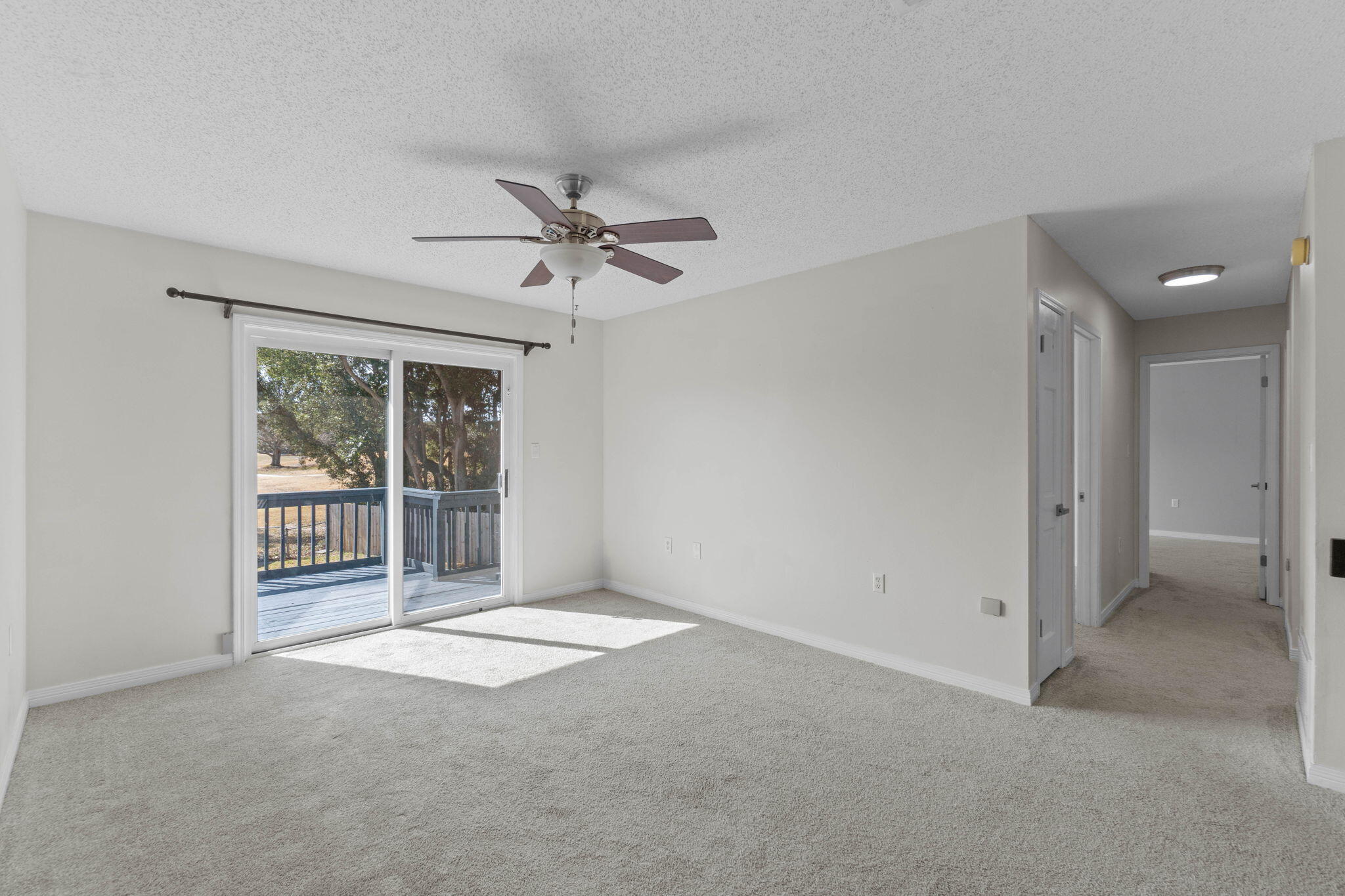 LAKE LORRAINE ESTATES - Residential