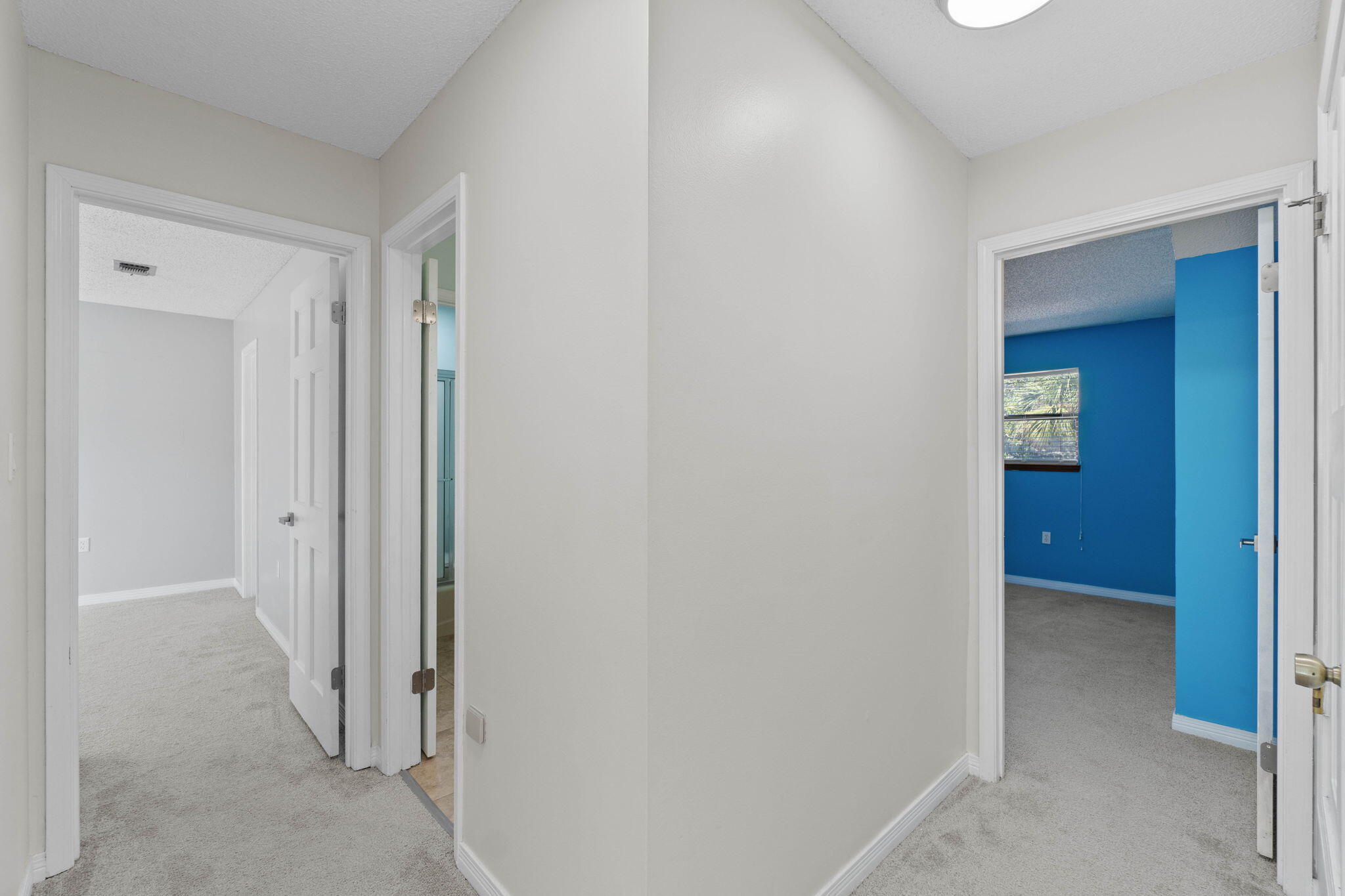 LAKE LORRAINE ESTATES - Residential