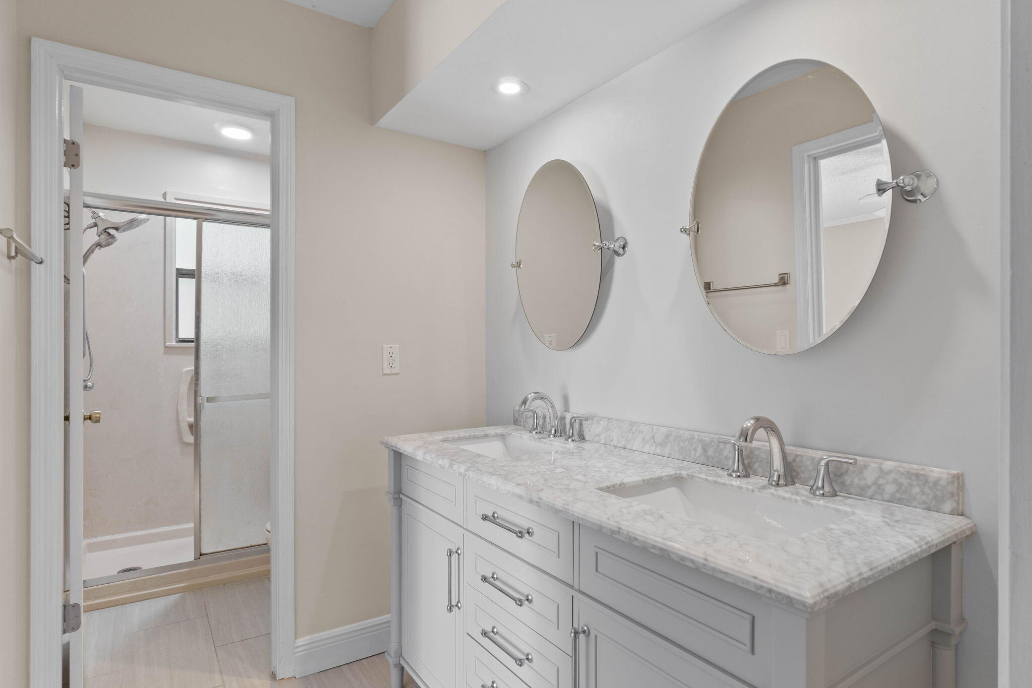LAKE LORRAINE ESTATES - Residential