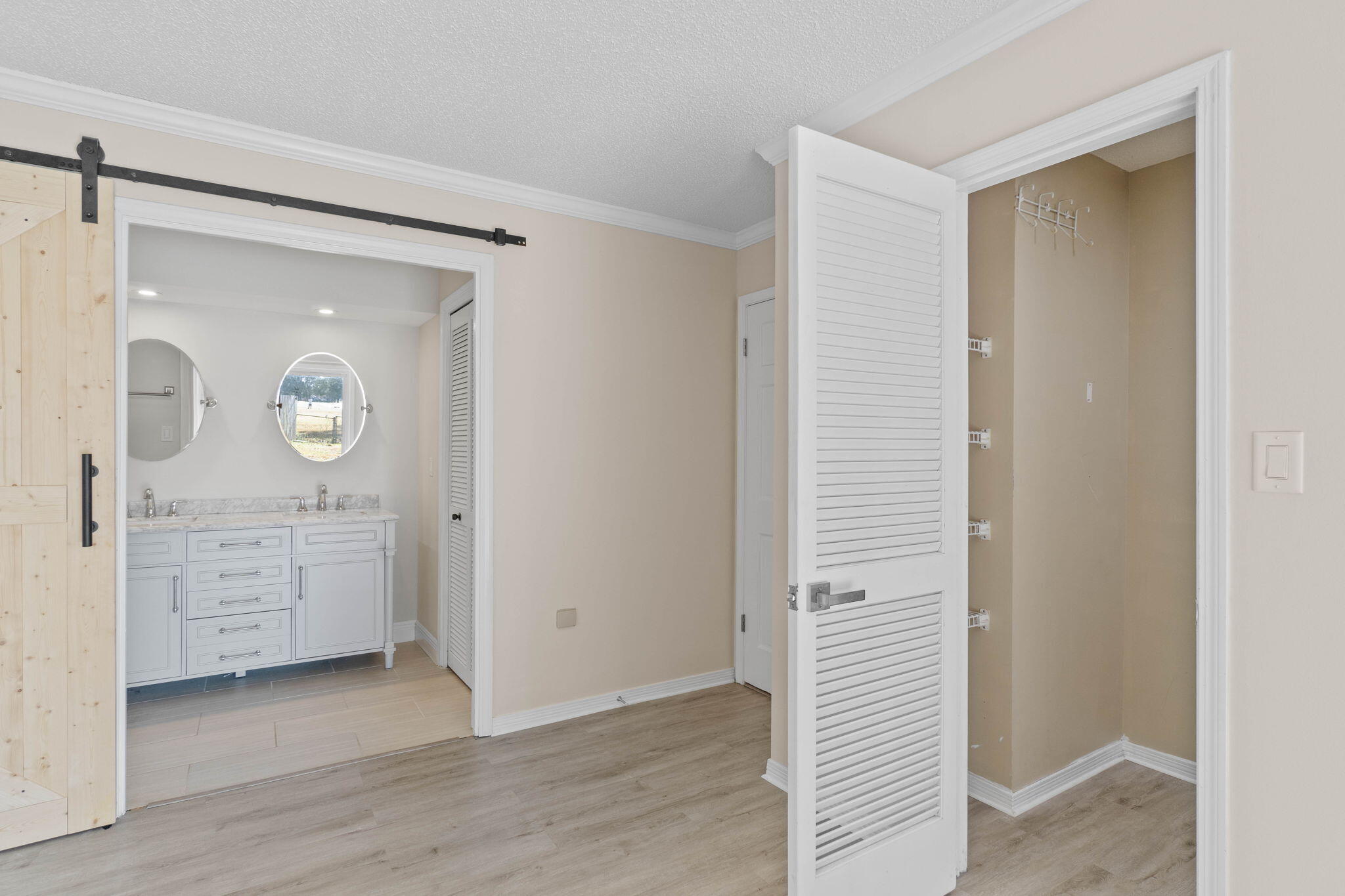 LAKE LORRAINE ESTATES - Residential