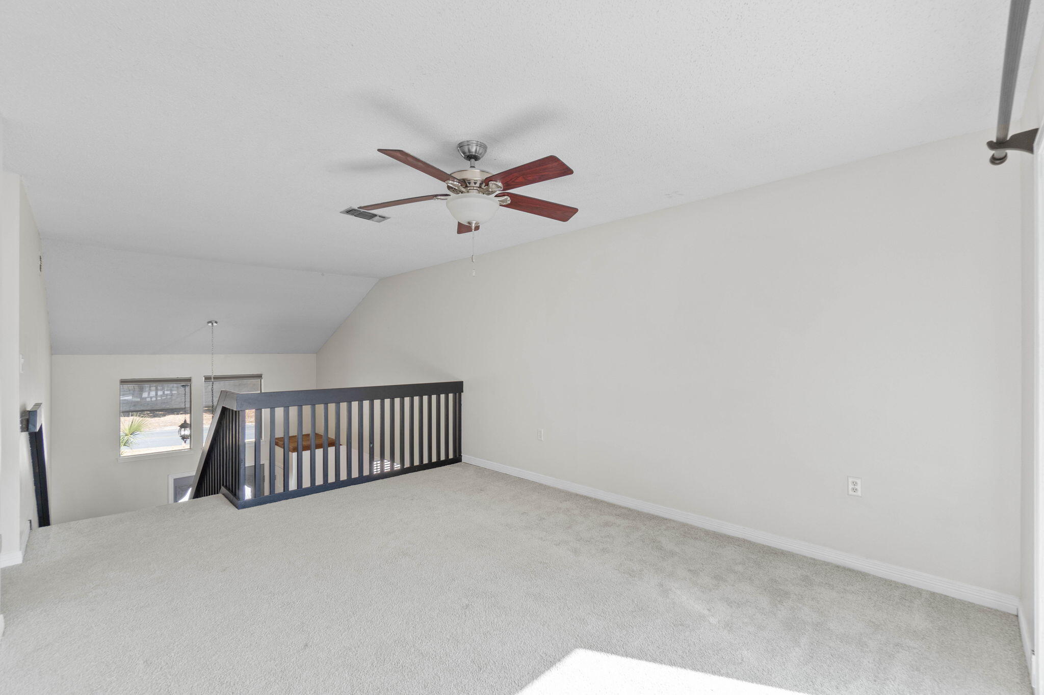 LAKE LORRAINE ESTATES - Residential