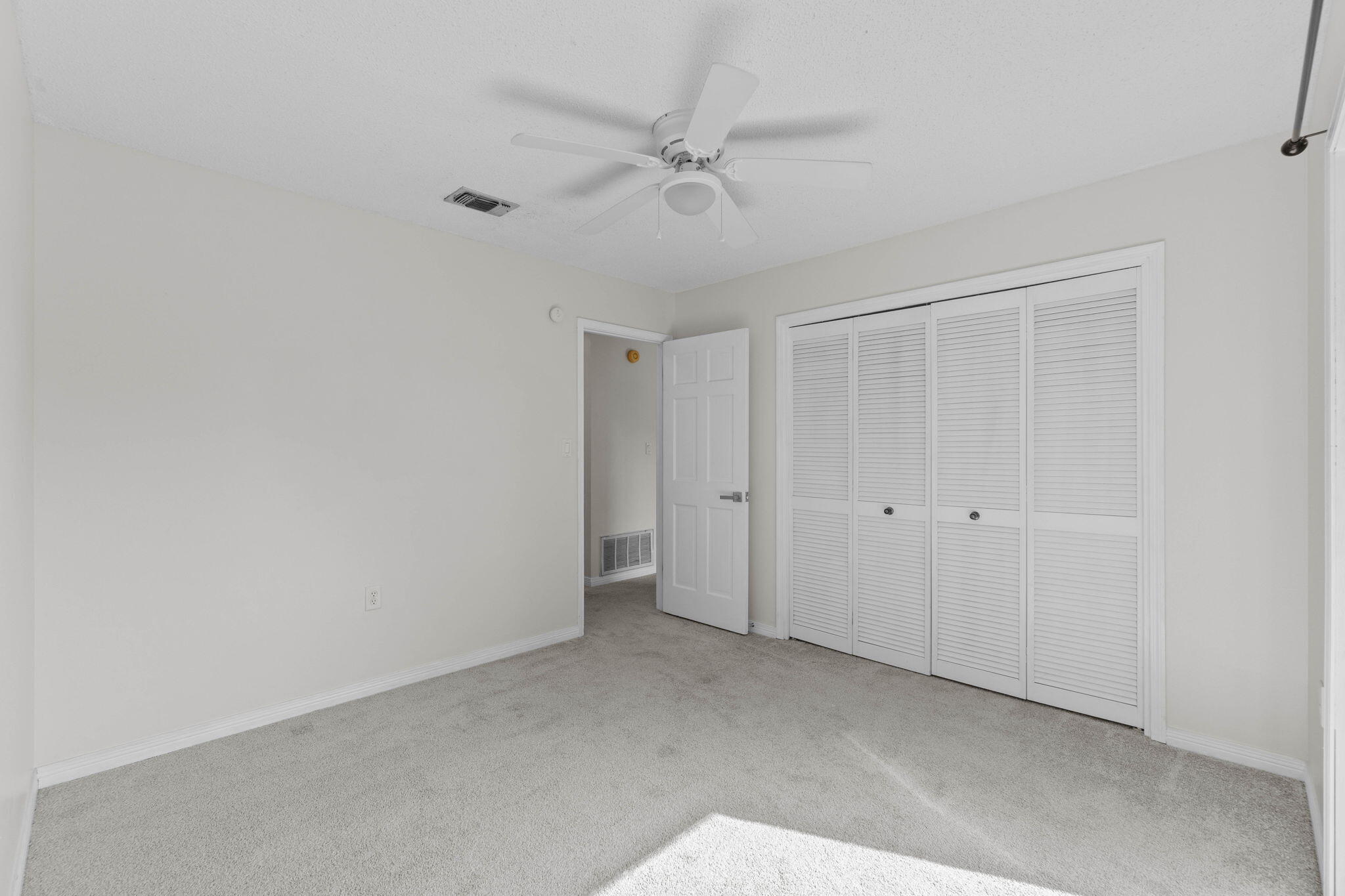 LAKE LORRAINE ESTATES - Residential