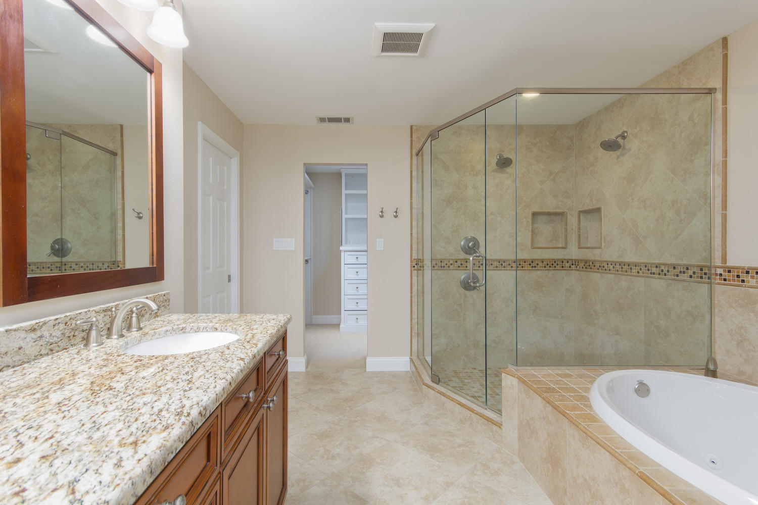 ROCKY BAYOU COUNTRY CLUB ESTATES 3 - Residential