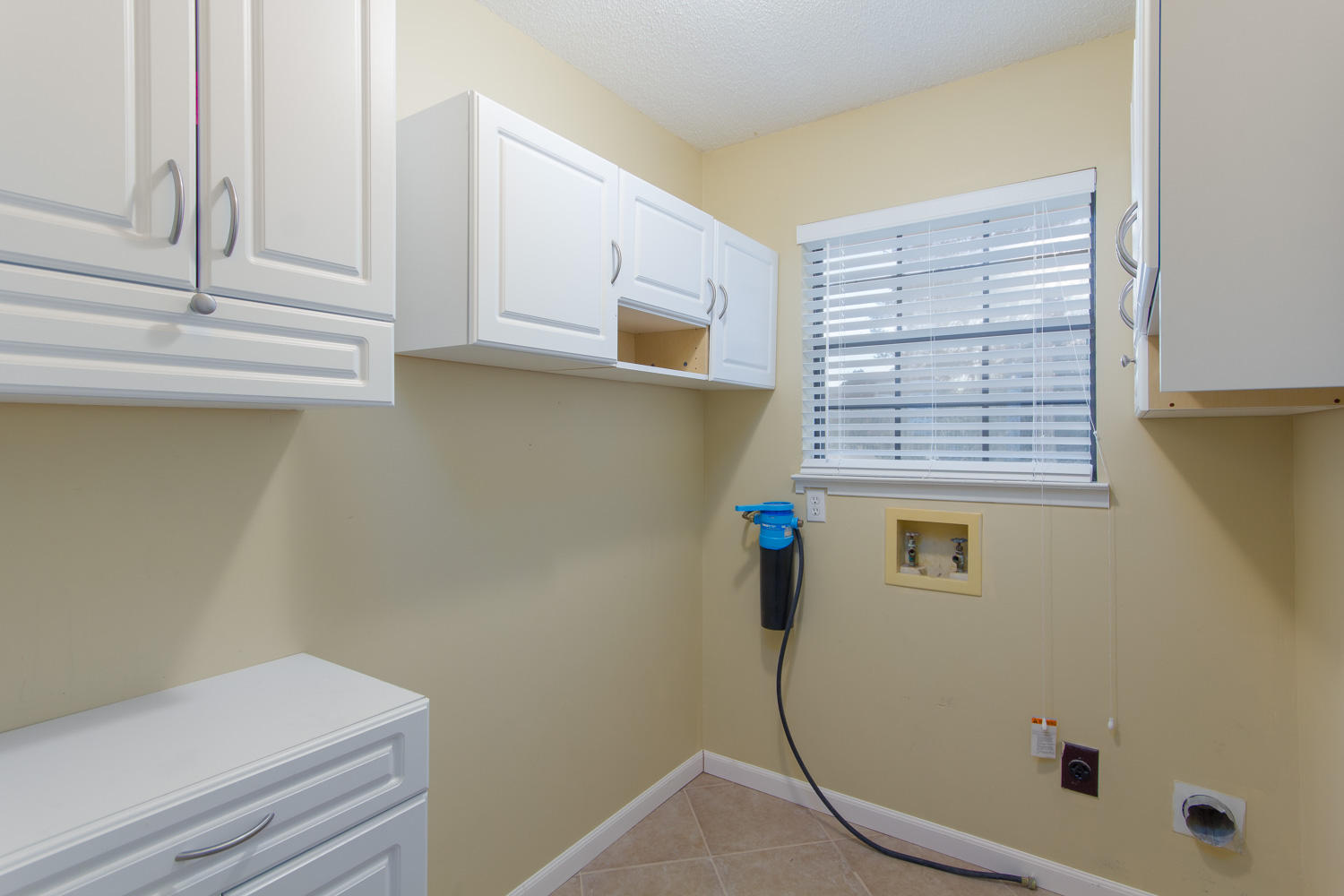 ROCKY BAYOU COUNTRY CLUB ESTATES 3 - Residential