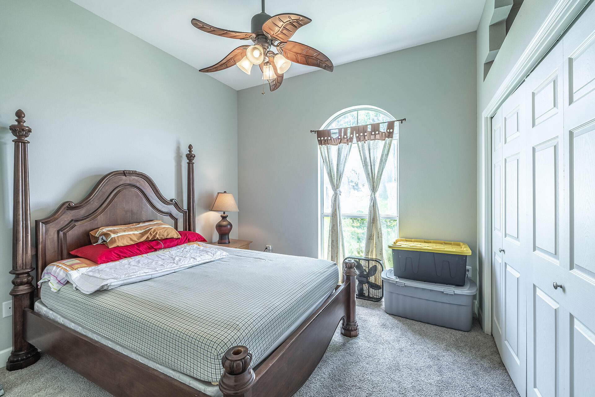 CASTELAR - Residential