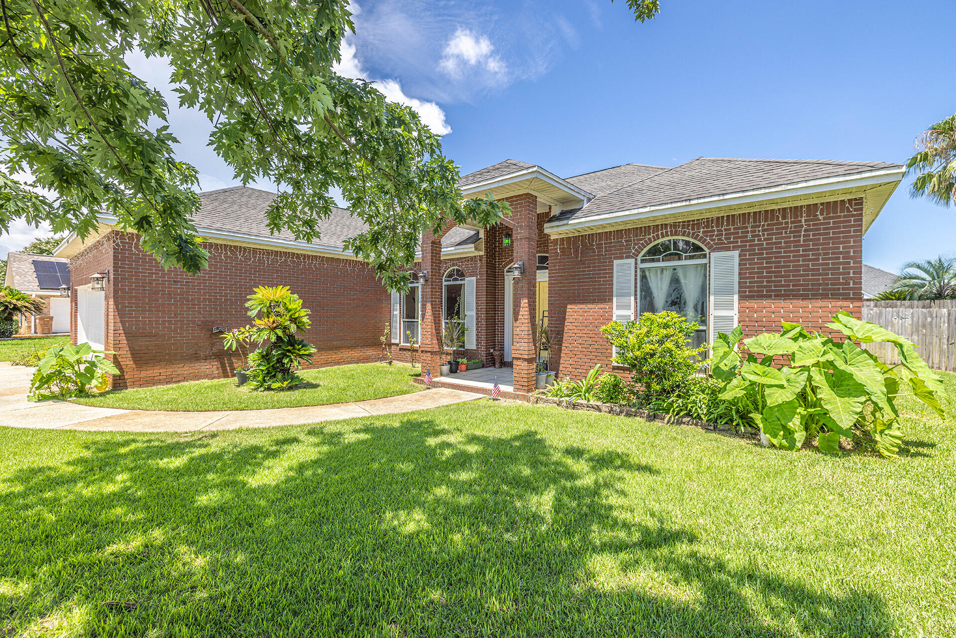 CASTELAR - Residential