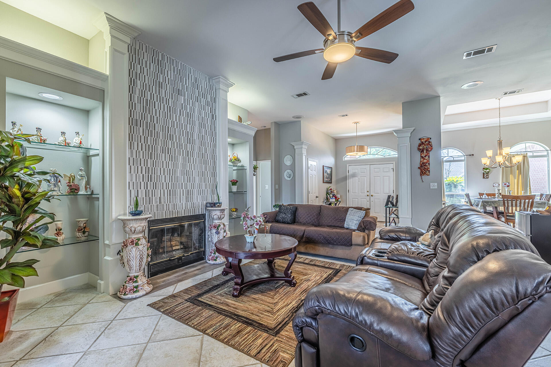 CASTELAR - Residential