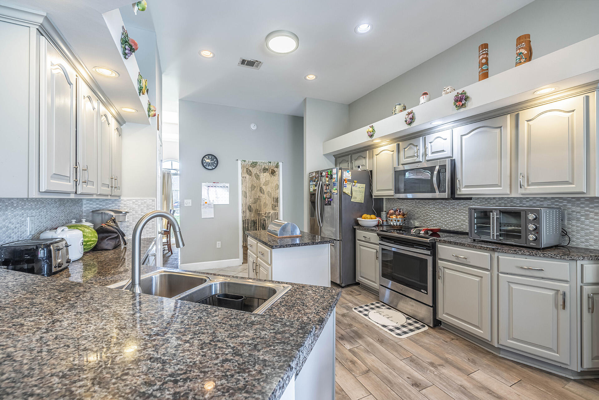 CASTELAR - Residential