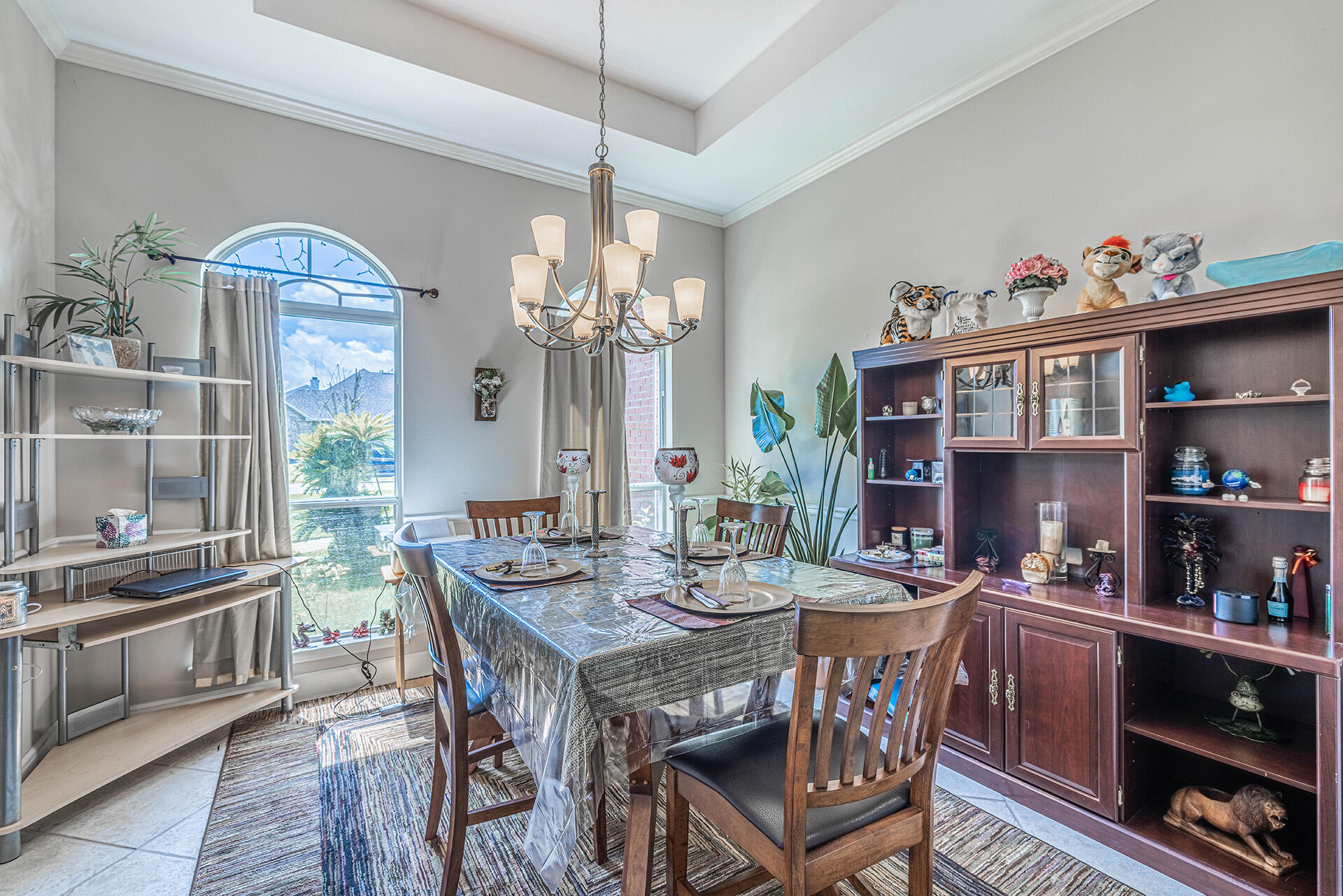 CASTELAR - Residential