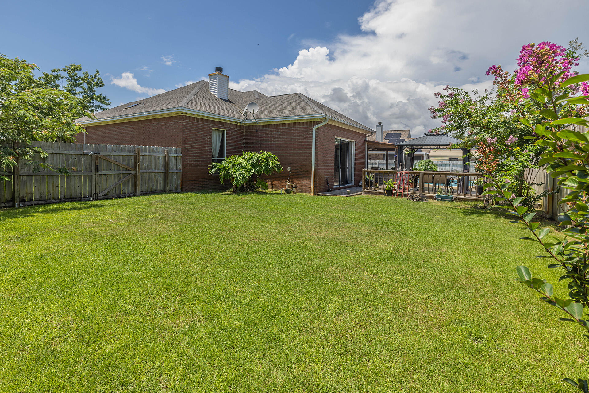 CASTELAR - Residential