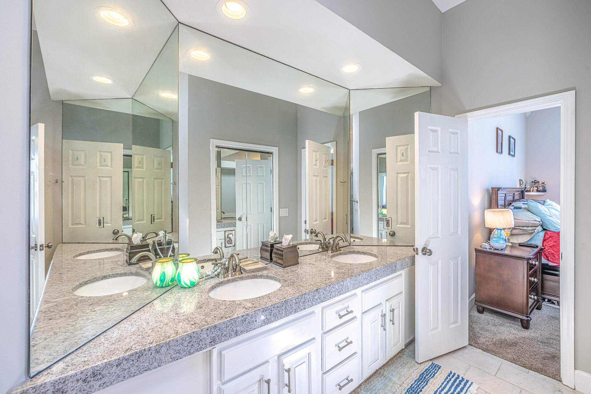 CASTELAR - Residential