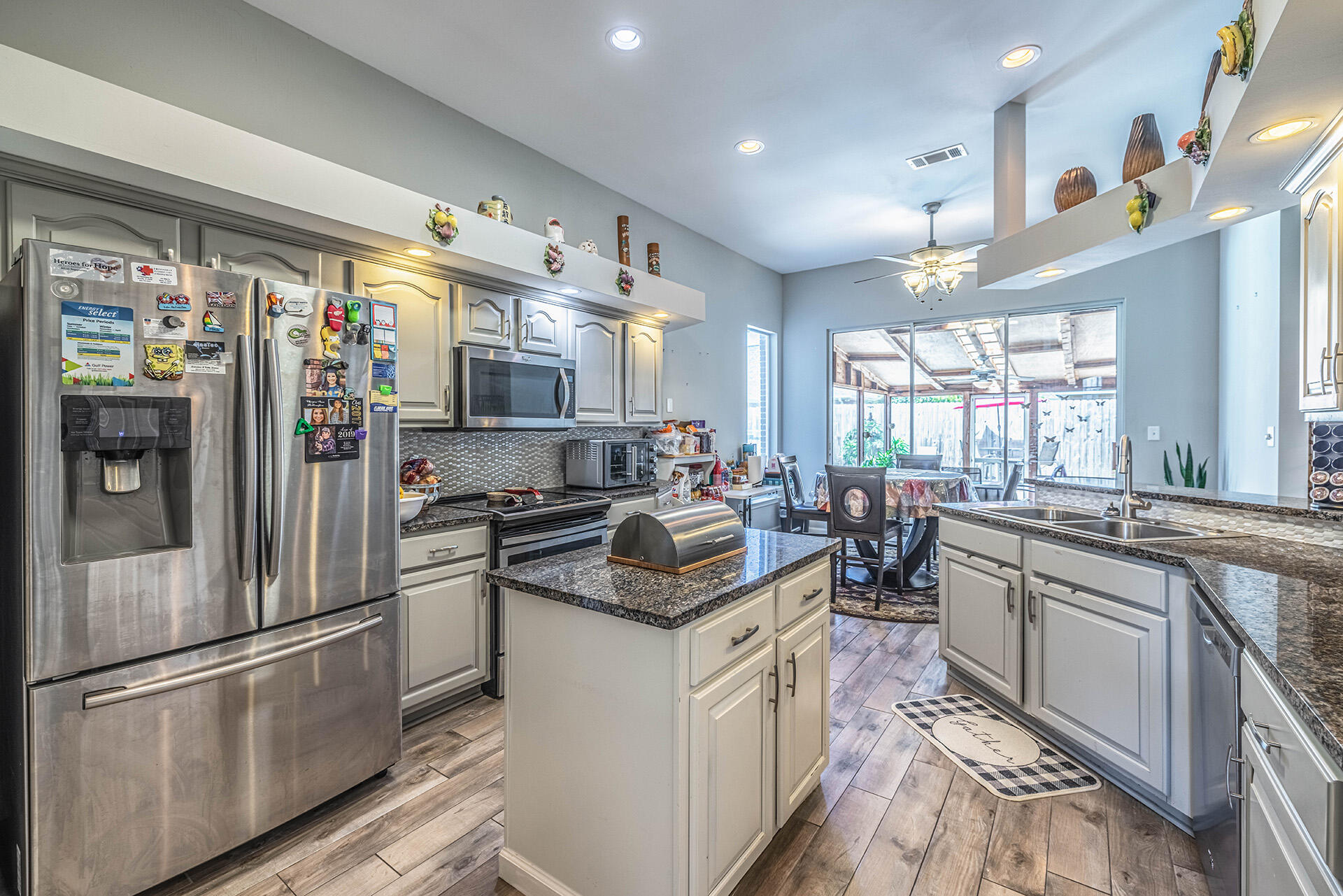 CASTELAR - Residential