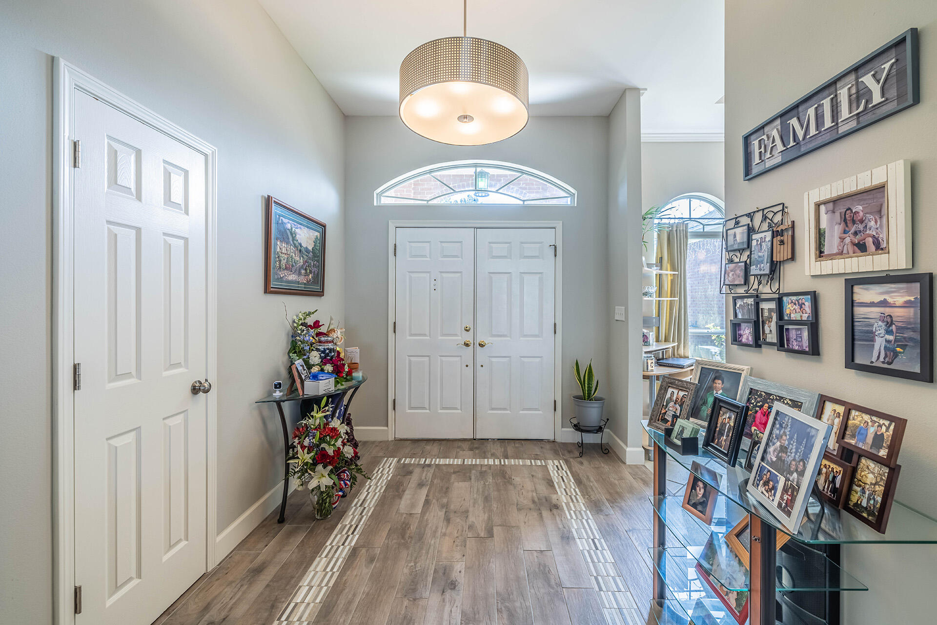 CASTELAR - Residential