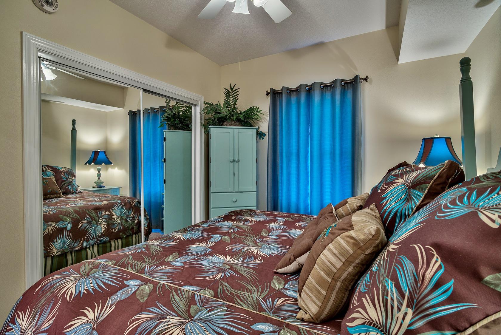 PALAZZO CONDOMINIUM - Residential