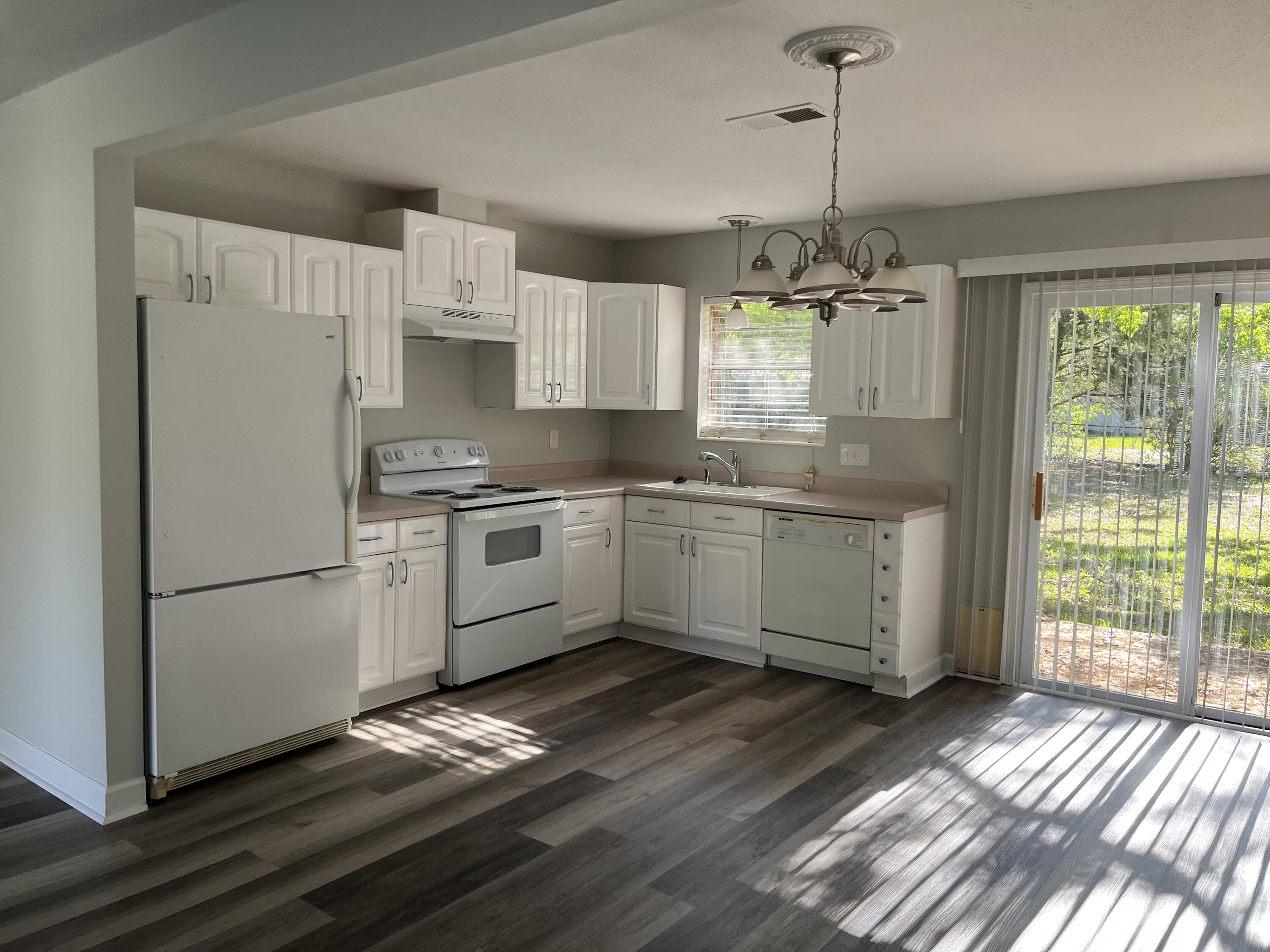 OAKLAND ADDN - Residential Lease
