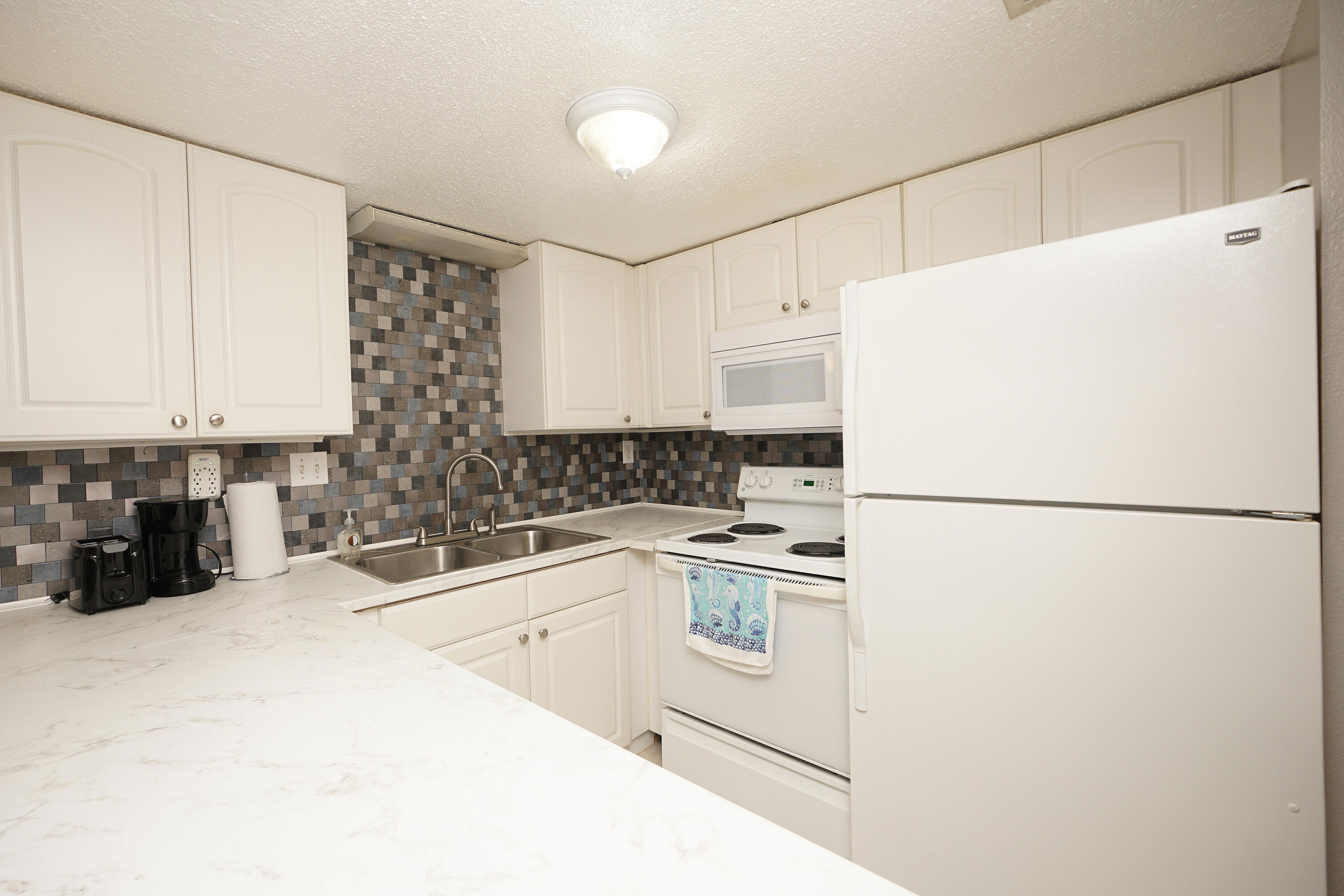 FOUNTAINHEAD CONDO - Residential Lease