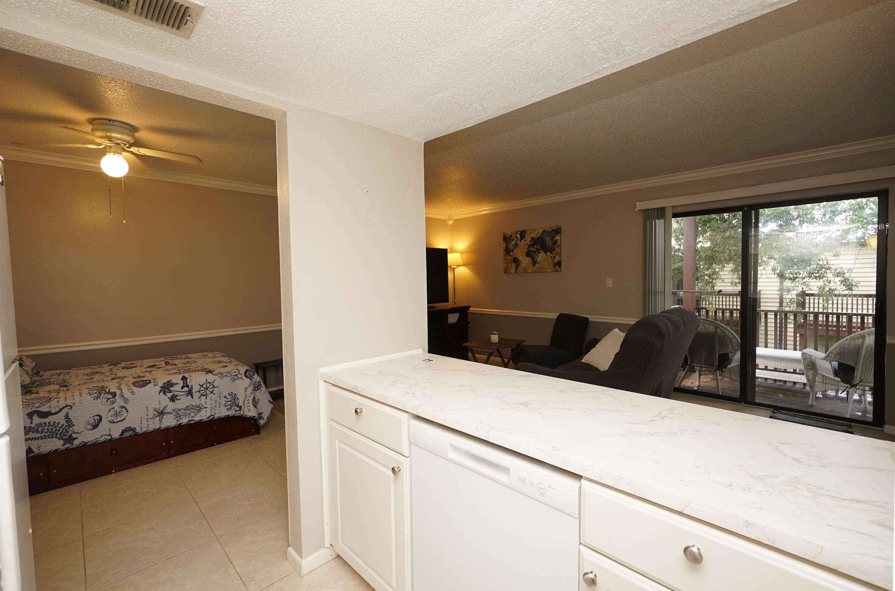 FOUNTAINHEAD CONDO - Residential Lease