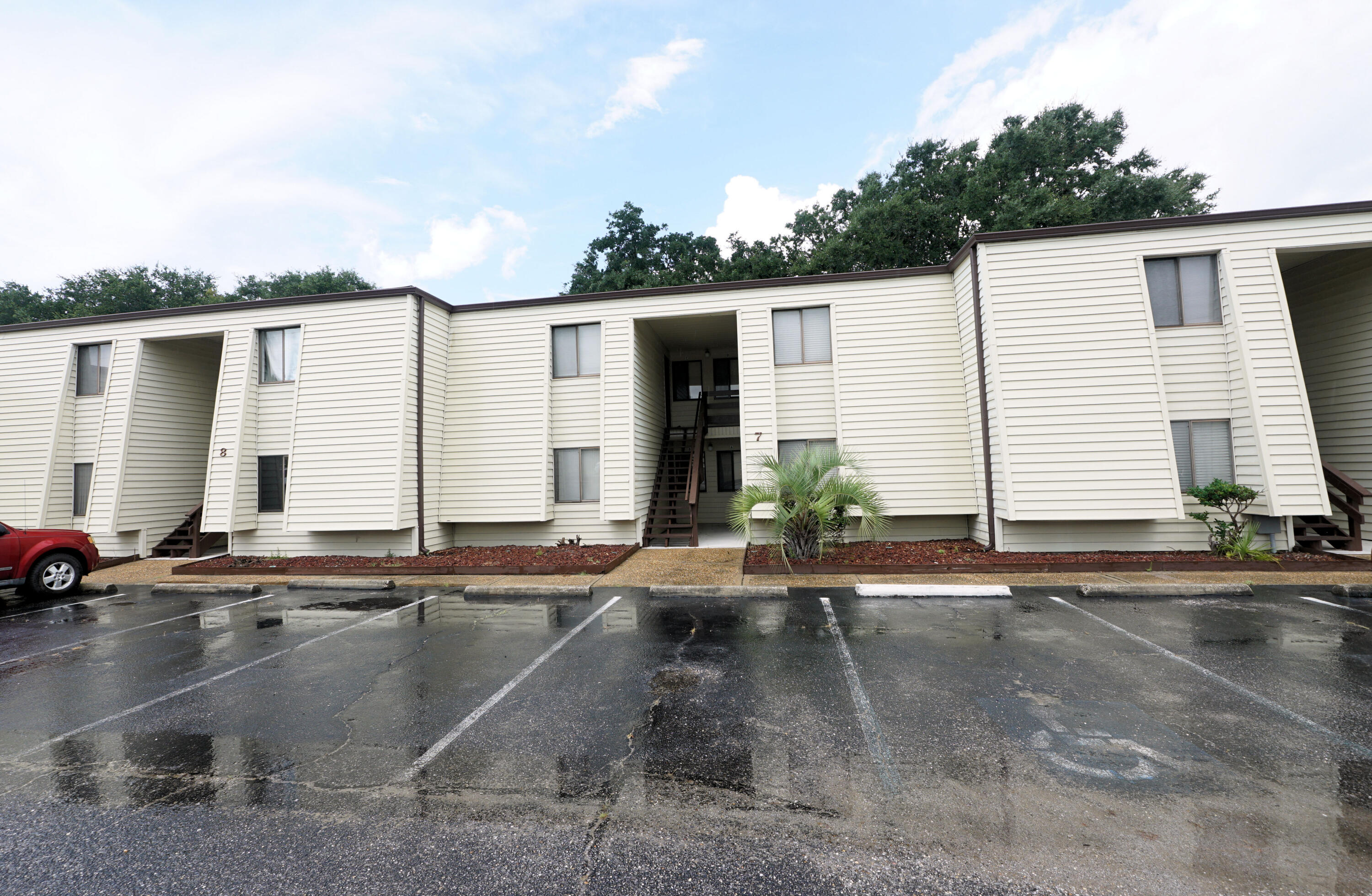 FOUNTAINHEAD CONDO - Residential Lease