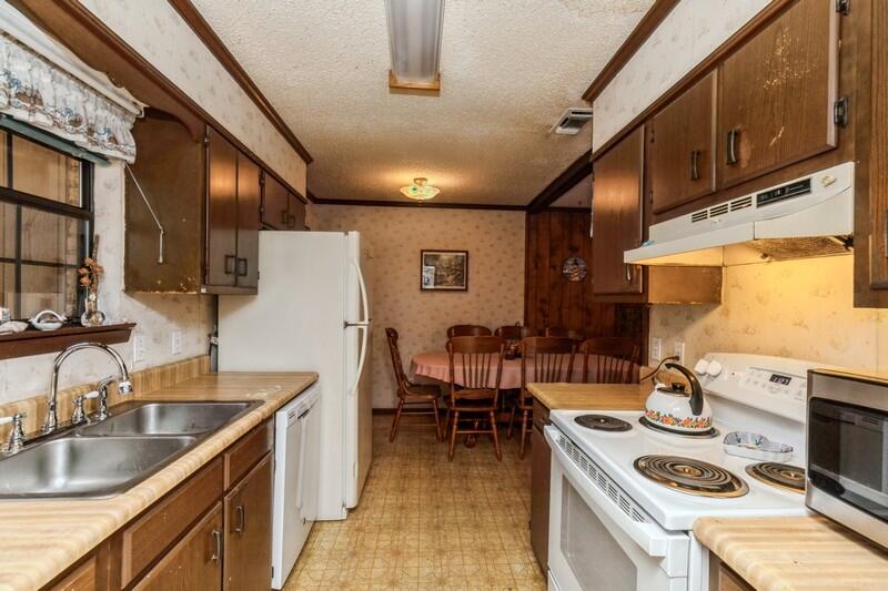 NO RECORDED SUBDIVISION - Residential