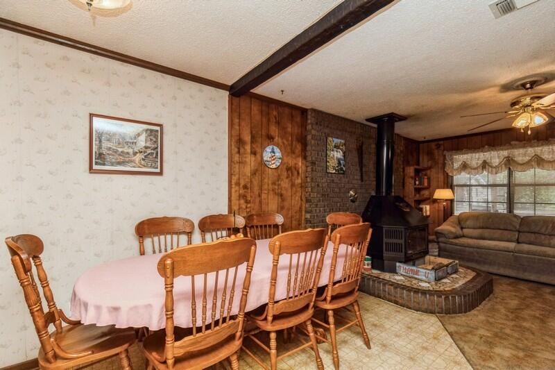 NO RECORDED SUBDIVISION - Residential