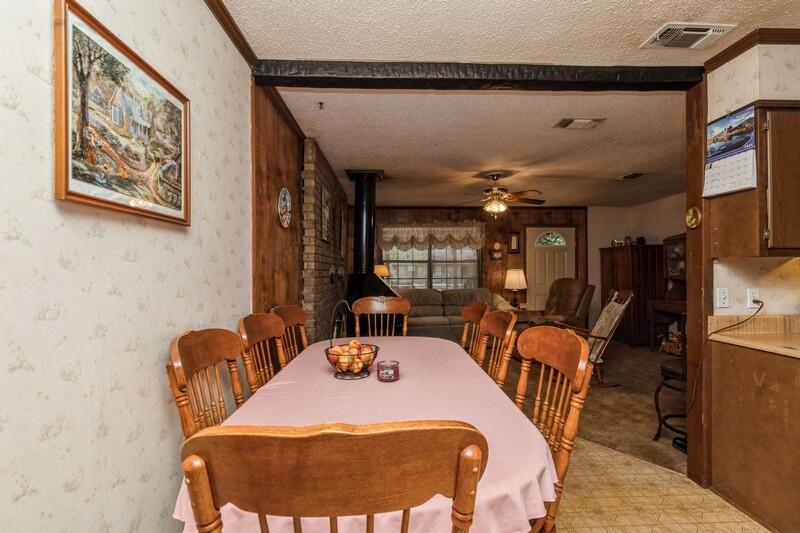 NO RECORDED SUBDIVISION - Residential