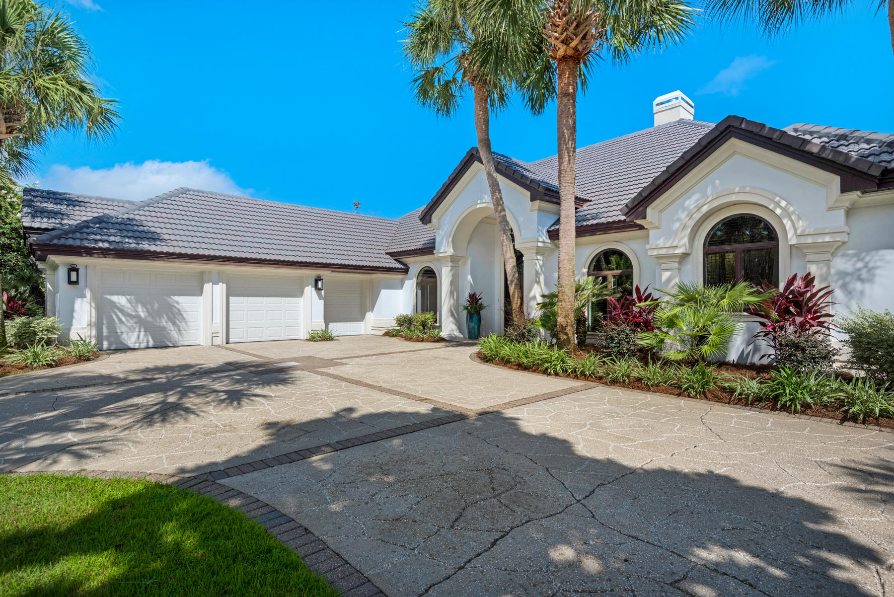 REGATTA BAY - Residential