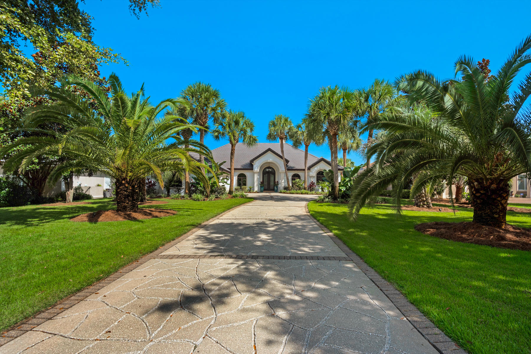 REGATTA BAY - Residential